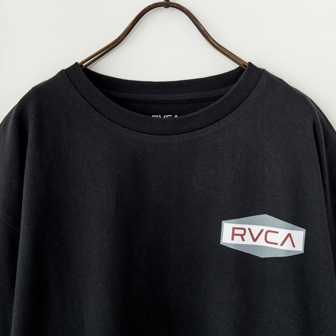 RVCA [ルーカ] ILL HEXロゴショートスリーブTシャツ [BF041-252] BLK