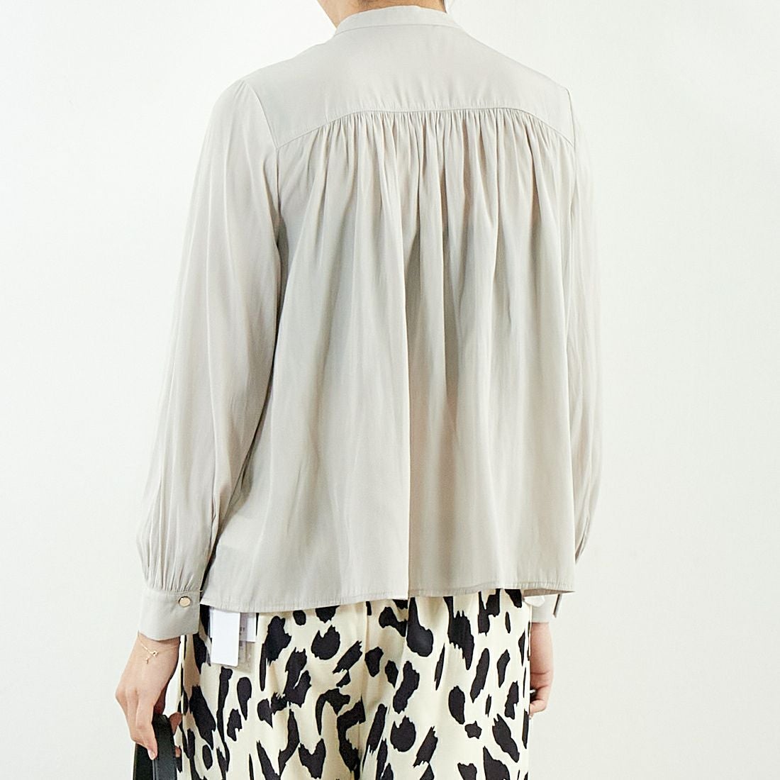 Jf Ready Made [ジェイエフレディメイド] パウダーサテンブラウス [8555344-02] 60 ｸﾞﾚｰｼﾞｭ