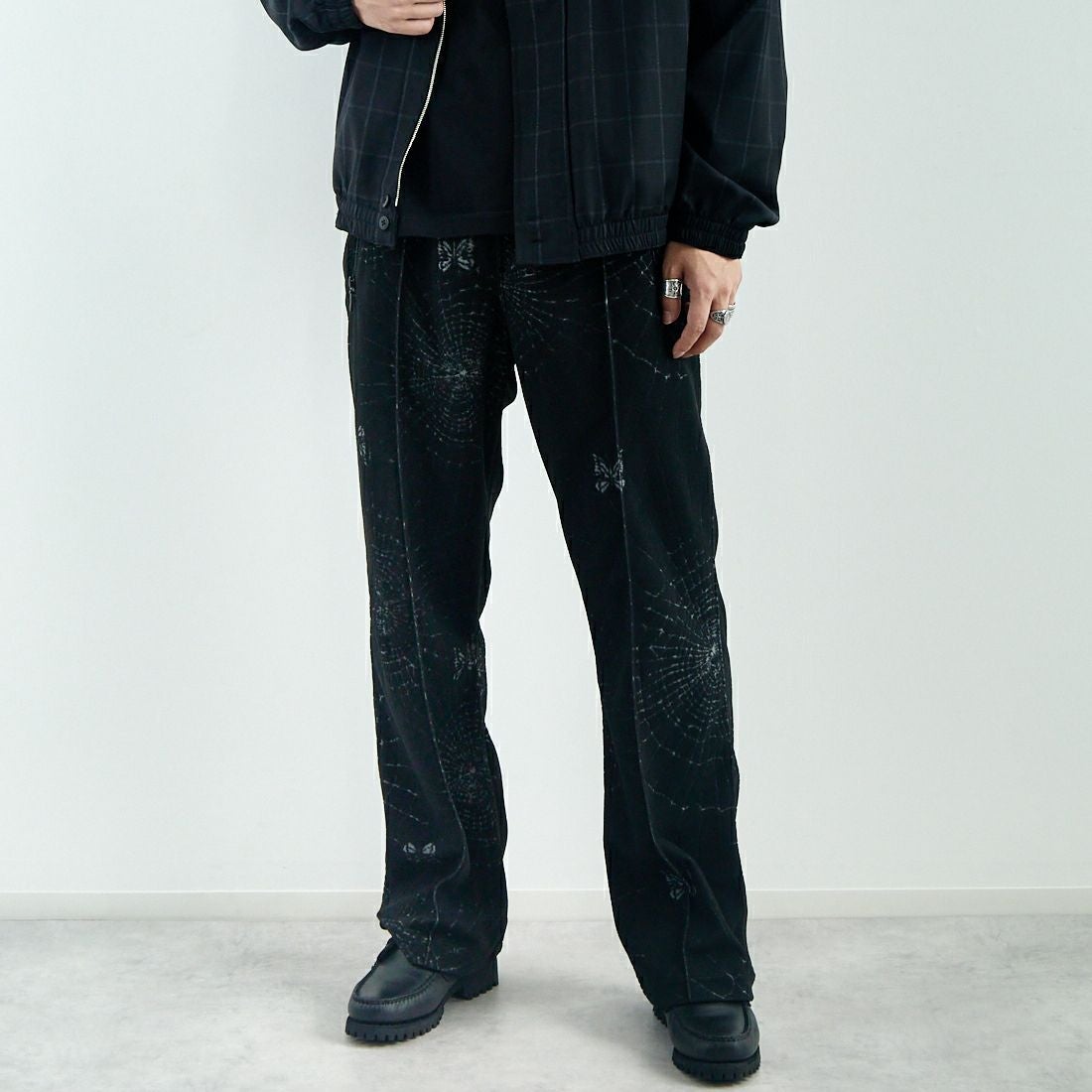 Needles [ニードルズ] トラックパンツ [QV330] B BLACK &&モデル身長：179cm 着用サイズ：M&&