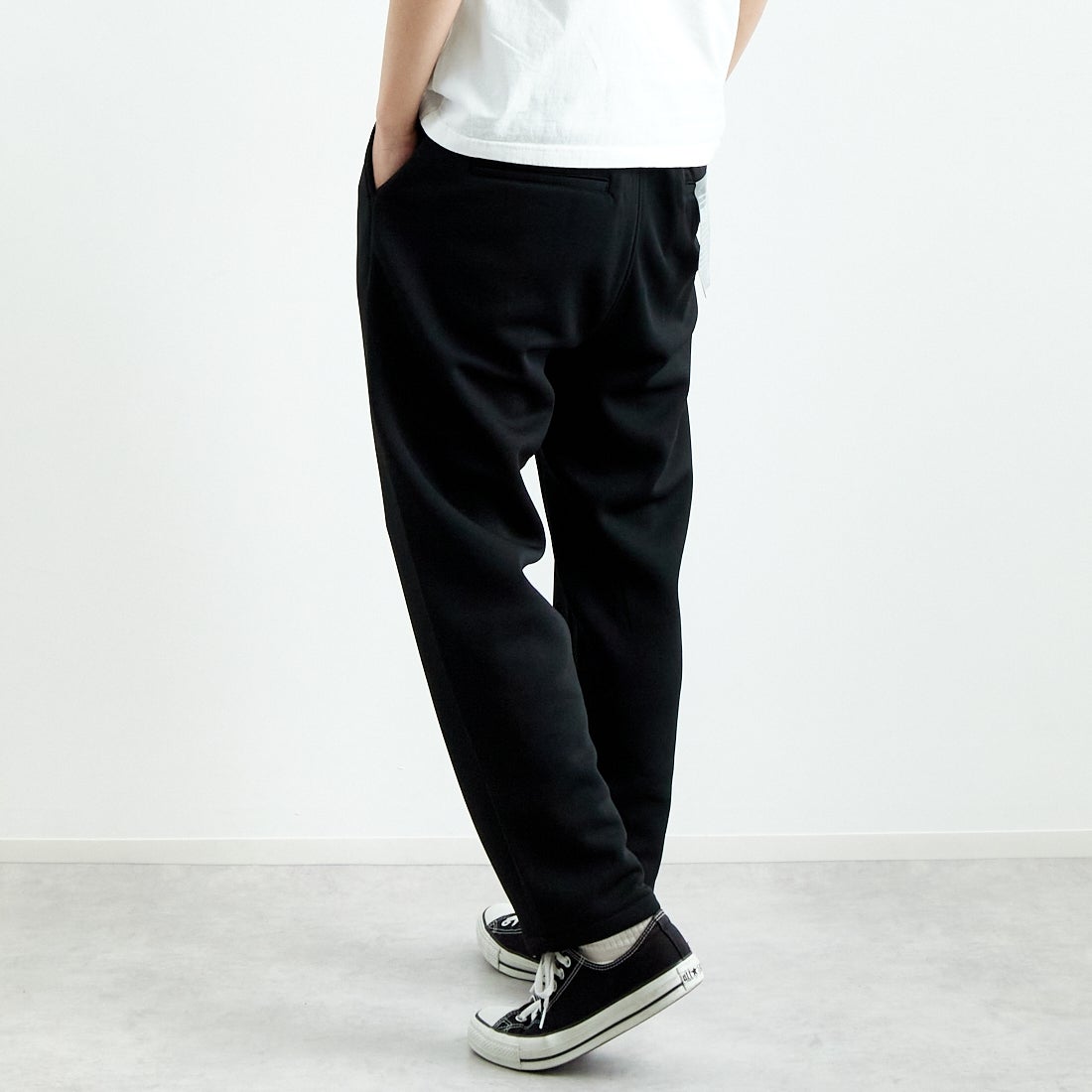 Jeans Factory Clothes [ジーンズファクトリークローズ] ハニダンワイドテーパードパンツ [JFC-251-001] 61 BLK &&モデル身長：179cm 着用サイズ：L&&
