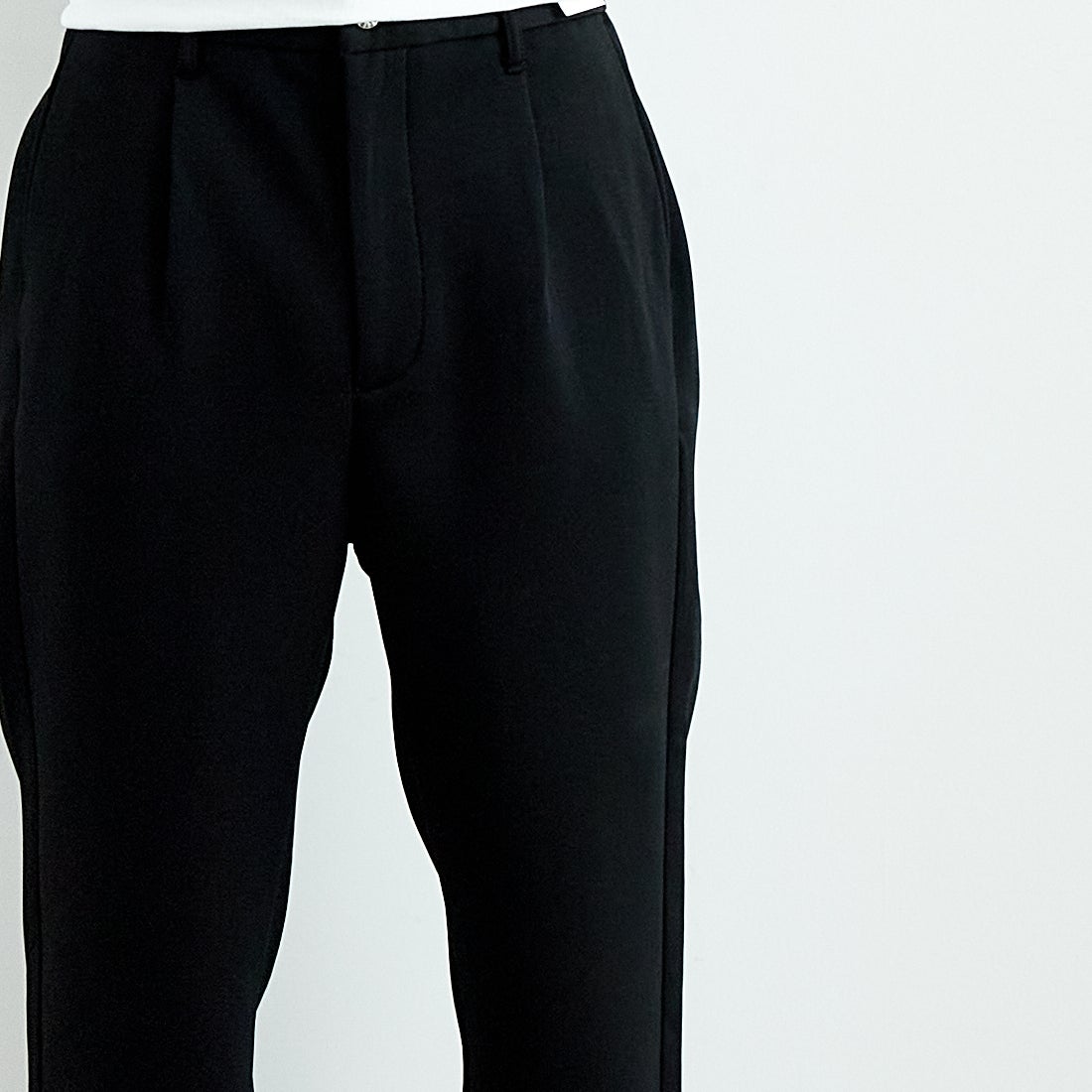 Jeans Factory Clothes [ジーンズファクトリークローズ] ハニダンワイドテーパードパンツ [JFC-251-001] 61 BLK &&モデル身長：179cm 着用サイズ：L&&