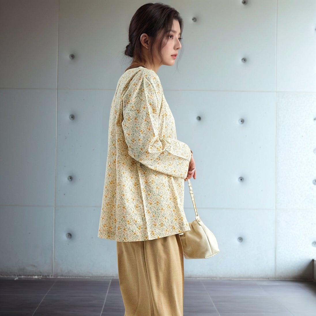 ARMEN [アーメン] コットンフラワープリント ユーティリティボートネックスモック [INAM2513FD] 9600 GYBE &&モデル身長：167cm 着用サイズ：2&&