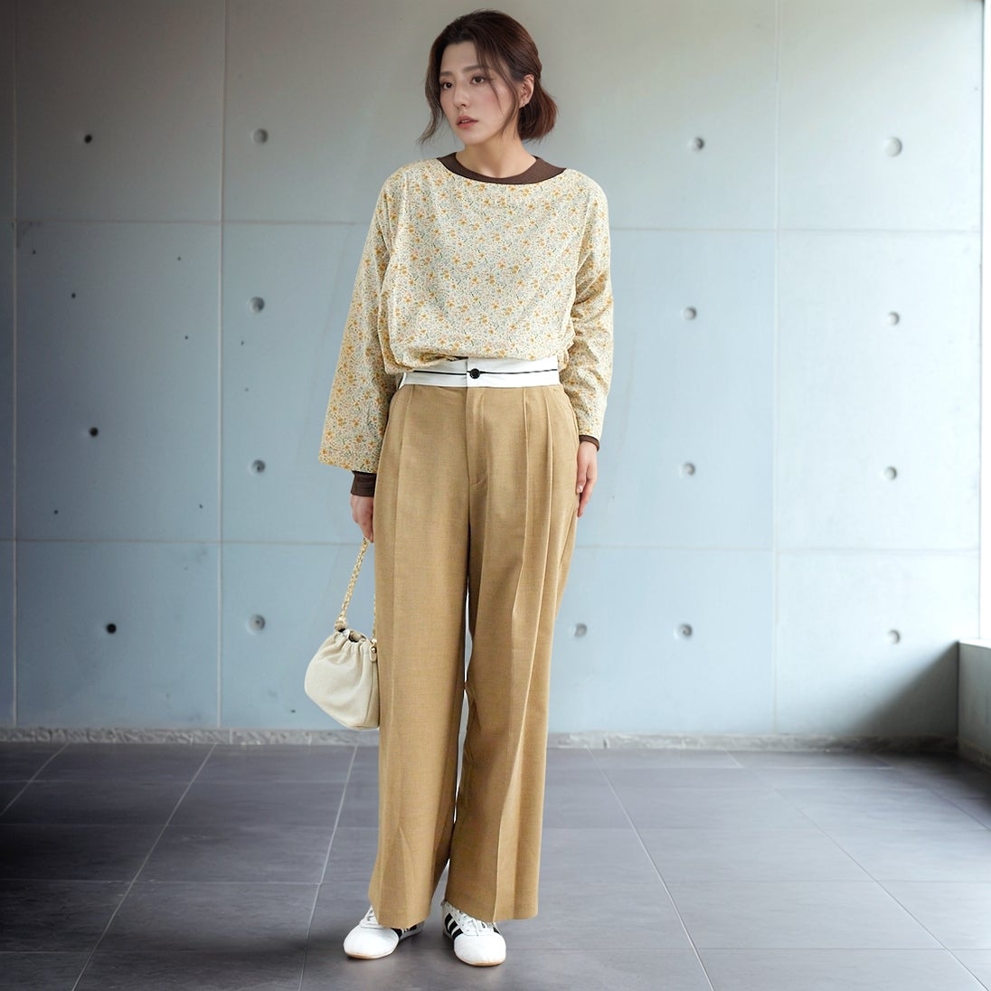 ARMEN [アーメン] コットンフラワープリント ユーティリティボートネックスモック [INAM2513FD] 9600 GYBE &&モデル身長：167cm 着用サイズ：2&&