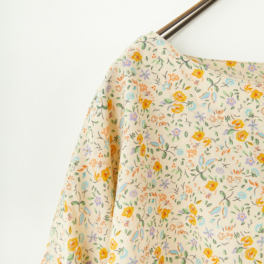 ARMEN [アーメン] コットンフラワープリント ユーティリティボートネックスモック [INAM2513FD] 9600 GYBE