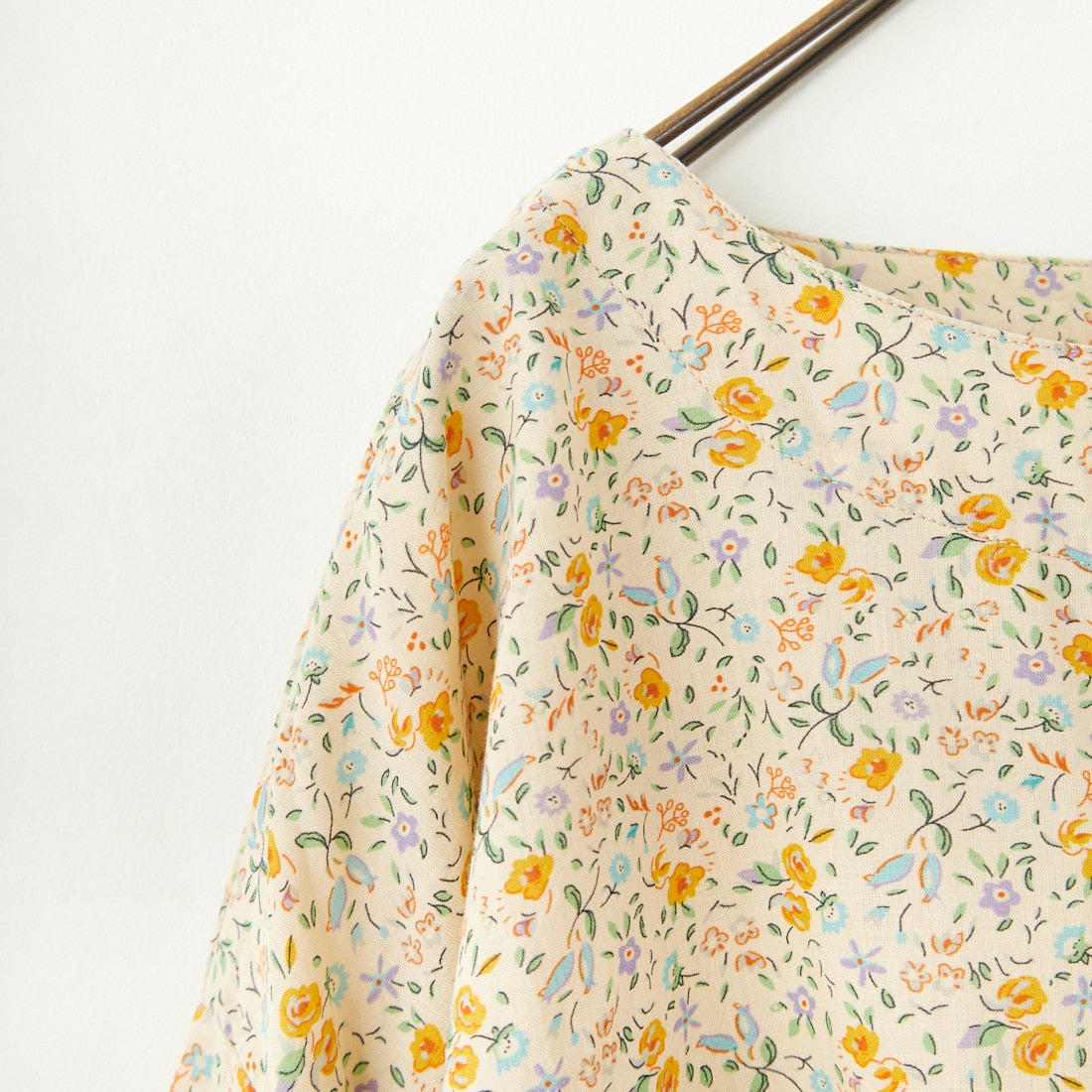 ARMEN [アーメン] コットンフラワープリント ユーティリティボートネックスモック [INAM2513FD] 9600 GYBE