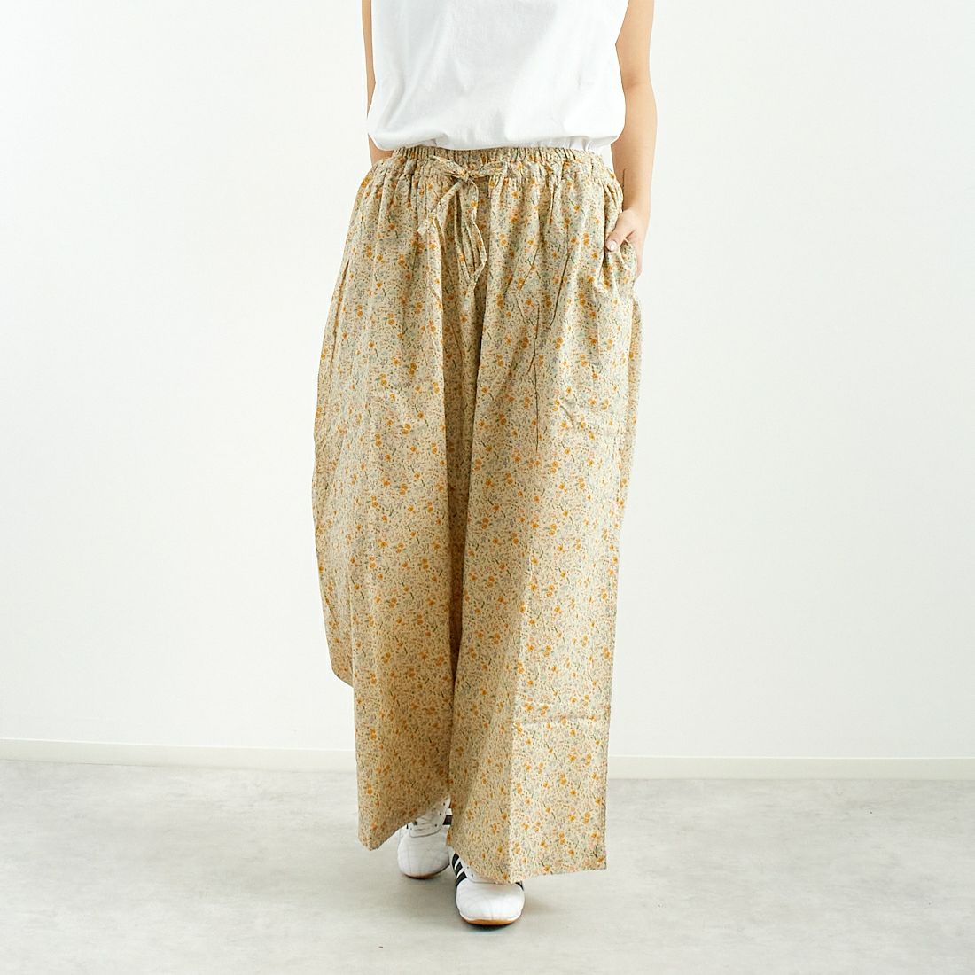 9600 GYBE&&モデル身長：167cm 着用サイズ：2&&