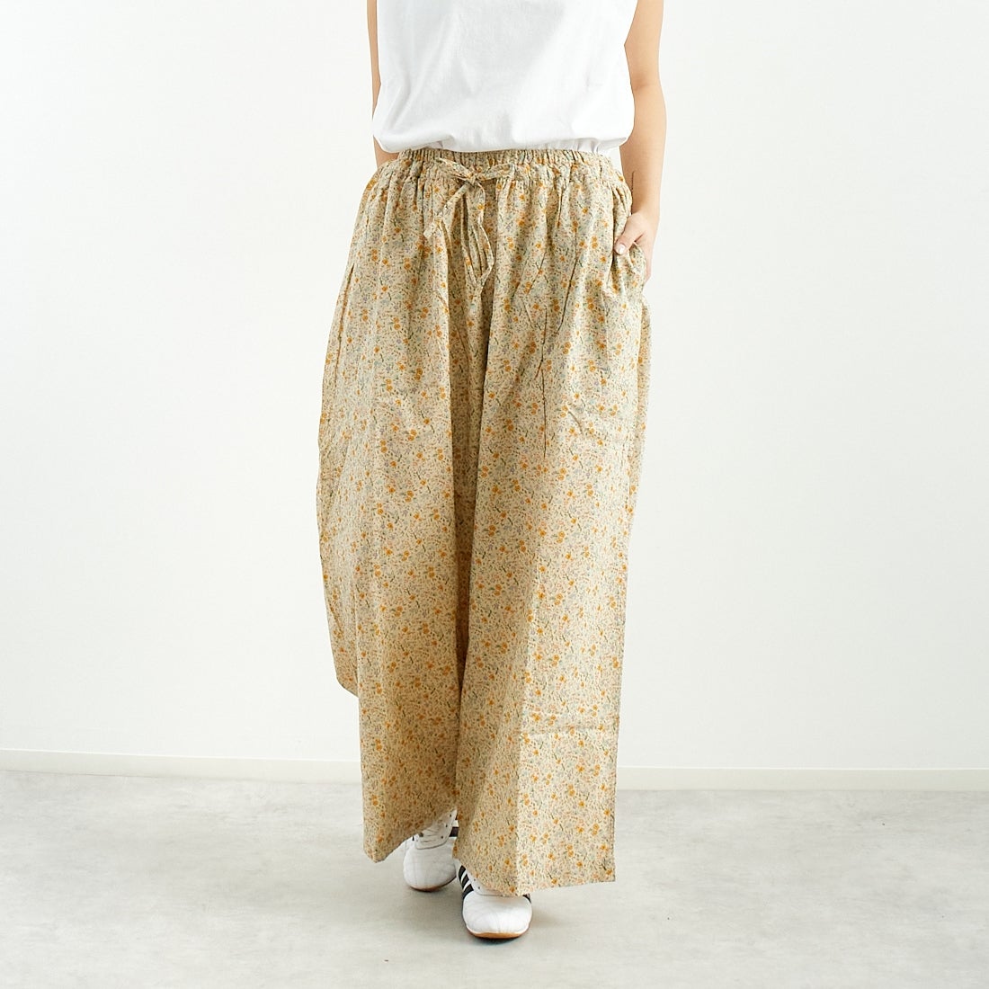 9600 GYBE&&モデル身長：167cm 着用サイズ：2&&