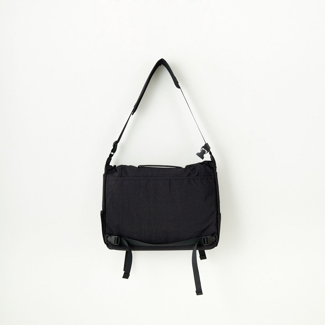 SEDAN ALL-PURPOSE [セダン オールパーパス] オーバーダイナイロン メッセンジャーバッグ [SD25S-BG03] BLACK