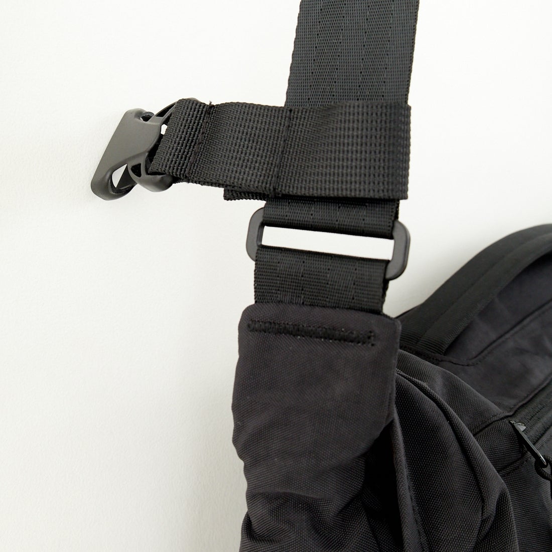 SEDAN ALL-PURPOSE [セダン オールパーパス] オーバーダイナイロン メッセンジャーバッグ [SD25S-BG03] BLACK