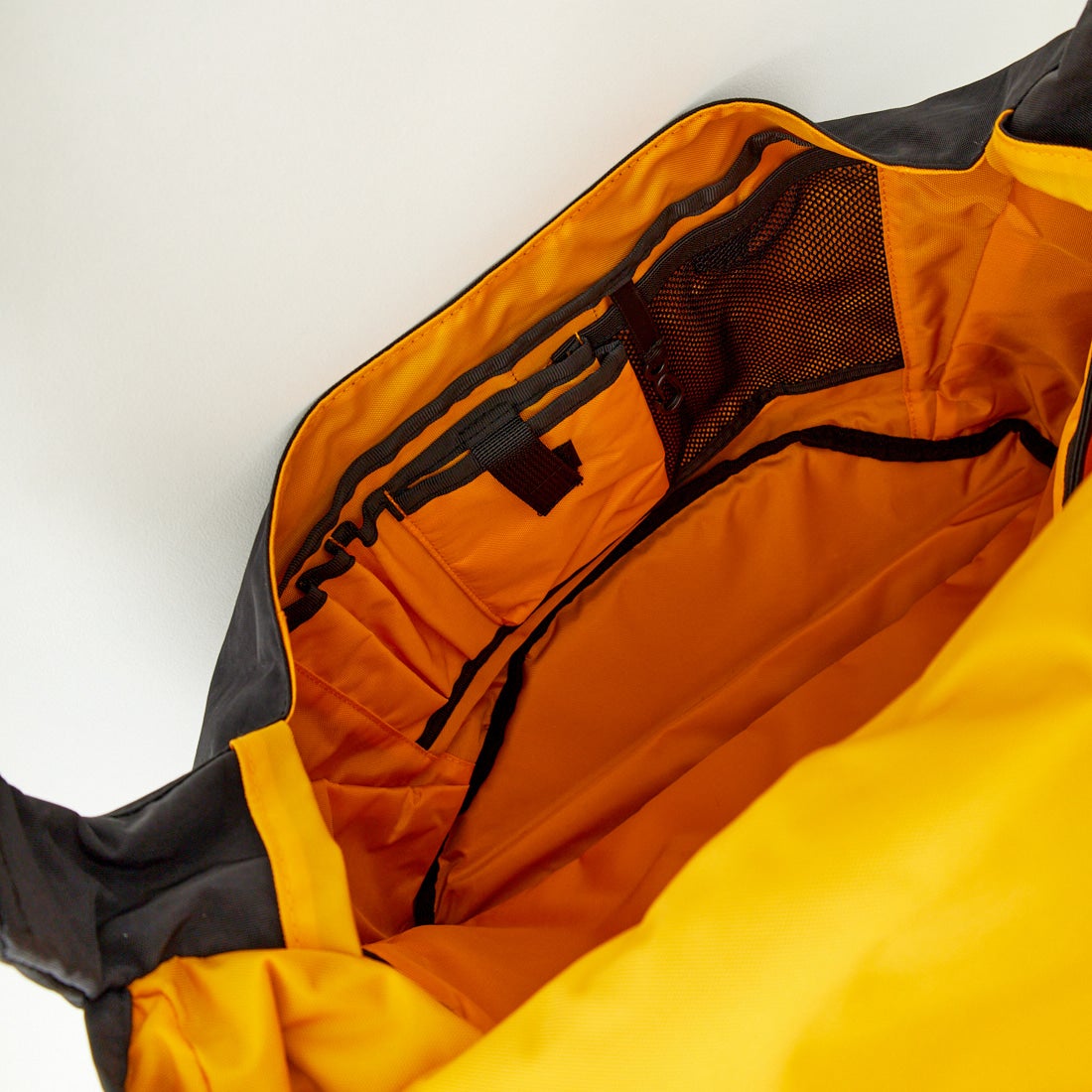 SEDAN ALL-PURPOSE [セダン オールパーパス] オーバーダイナイロン メッセンジャーバッグ [SD25S-BG03] BLACK