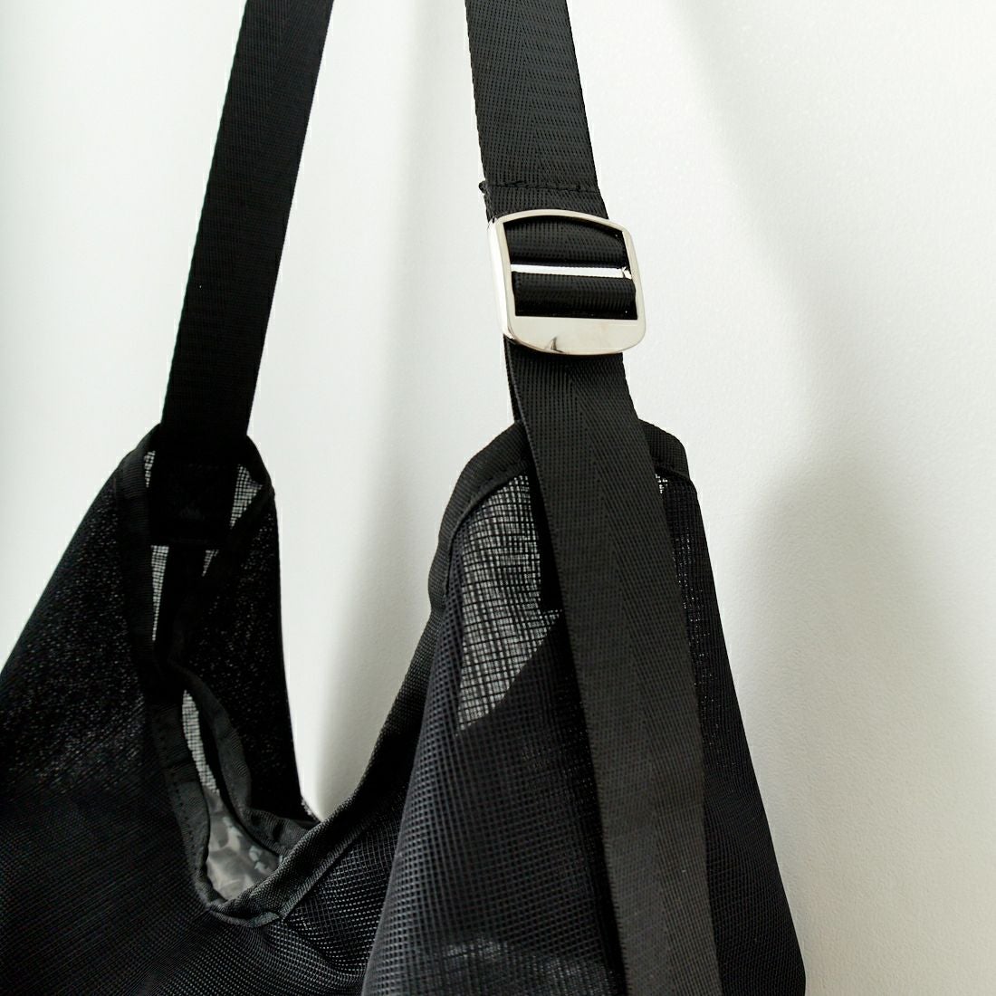 CONTROL FREAK [コントロールフリーク] メッシュテープトートバッグ [244-121517] BLACK
