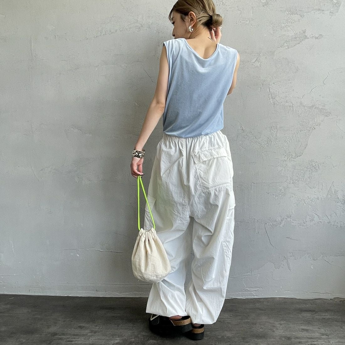 Jeans Factory Clothes [ジーンズファクトリークローズ] 前後2WAY シアーベロア ノースリーブカットソー [21254065] 073 ｻｯｸｽ &&モデル身長：150cm 着用サイズ：F&&
