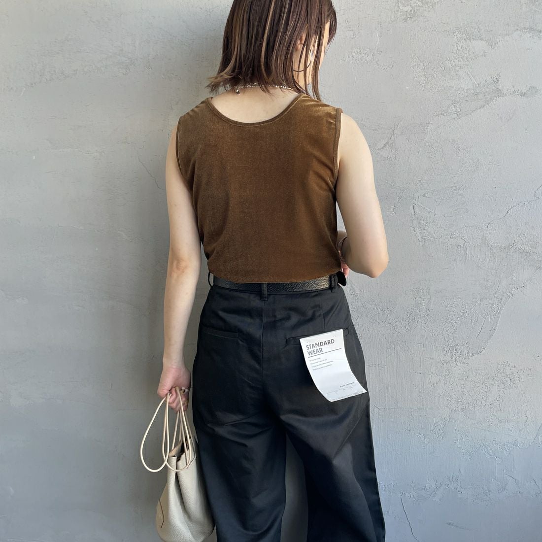 Jeans Factory Clothes [ジーンズファクトリークローズ] 前後2WAY シアーベロア ノースリーブカットソー [21254065] 037 ﾌﾞﾗｳﾝ &&モデル身長：158cm 着用サイズ：F&&