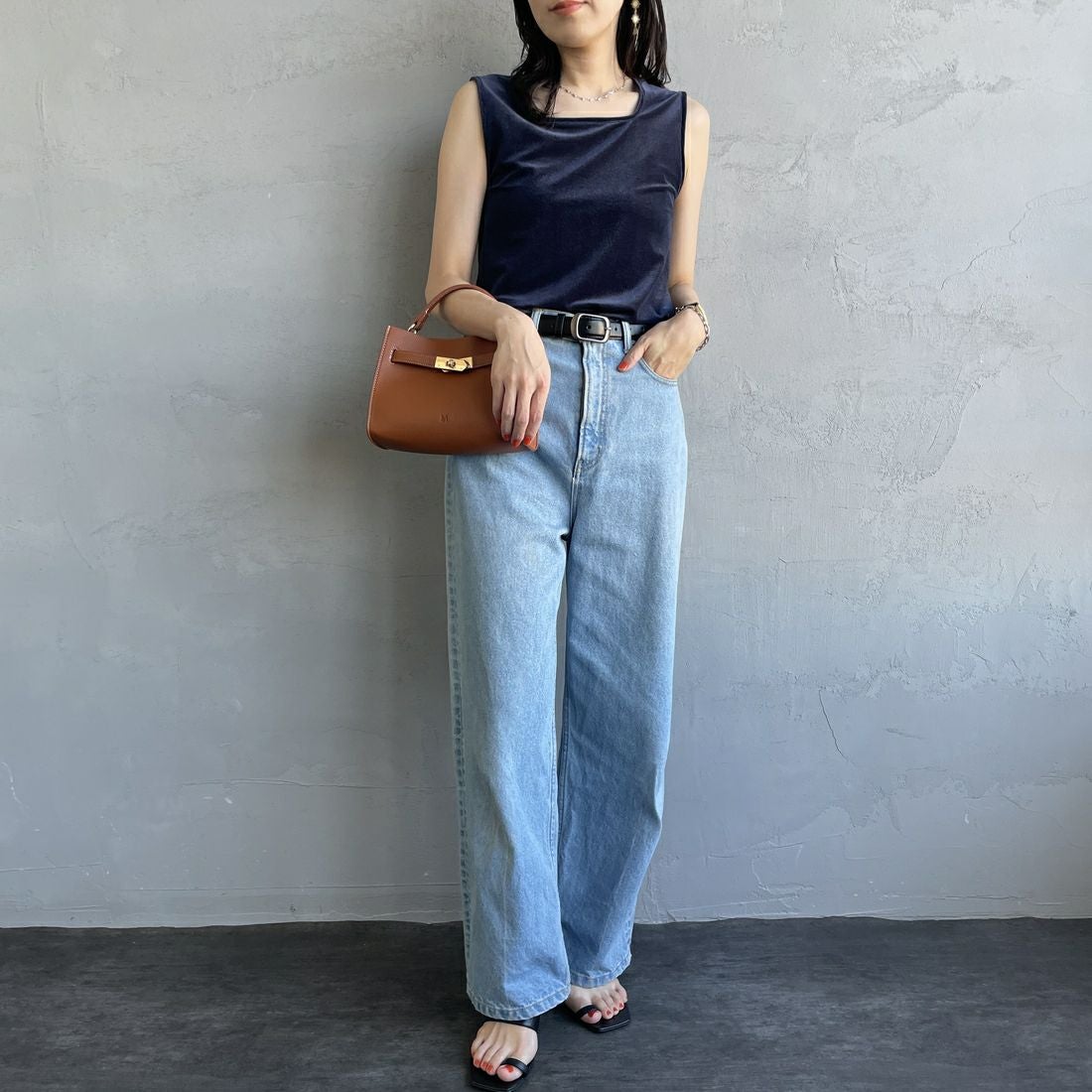 Jeans Factory Clothes [ジーンズファクトリークローズ] 前後2WAY シアーベロア ノースリーブカットソー [21254065] 076 ﾈｲﾋﾞｰ &&モデル身長：160cm 着用サイズ：F&&