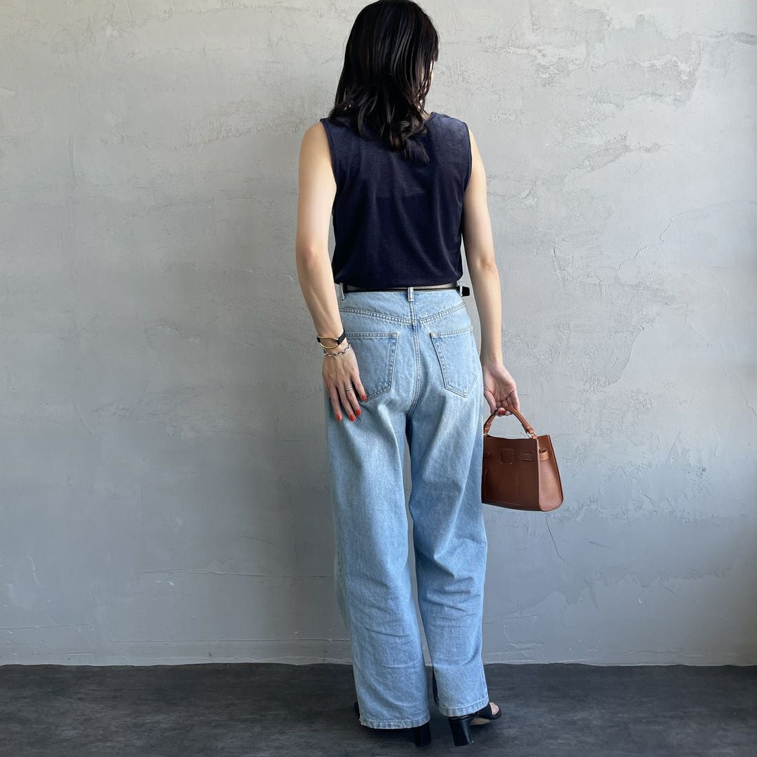 Jeans Factory Clothes [ジーンズファクトリークローズ] 前後2WAY シアーベロア ノースリーブカットソー [21254065] 076 ﾈｲﾋﾞｰ &&モデル身長：160cm 着用サイズ：F&&