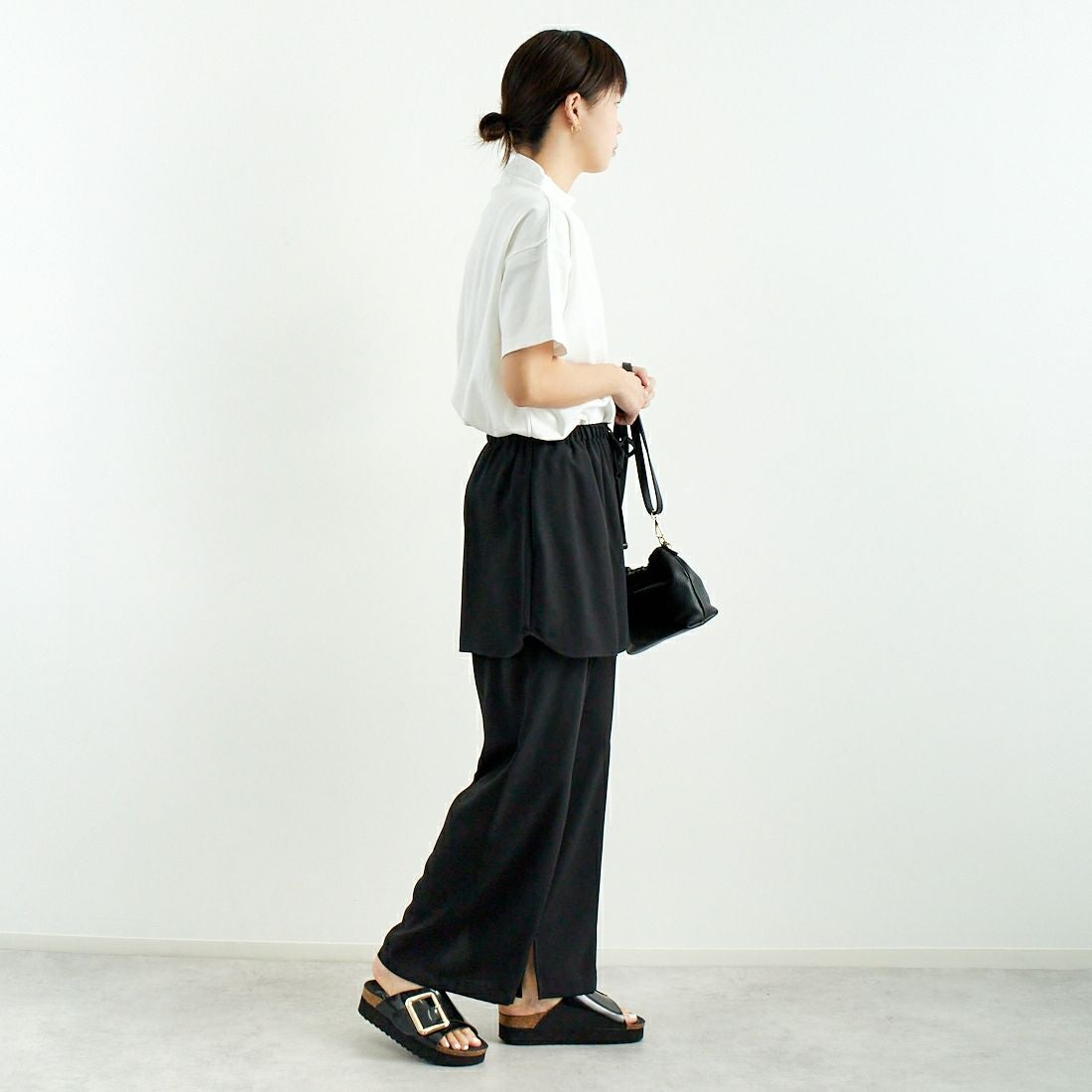 CHIGNON [シニヨン] シャツテールスカートパンツ [3651-025MK] BLACK &&モデル身長：167cm 着用サイズ：F&&