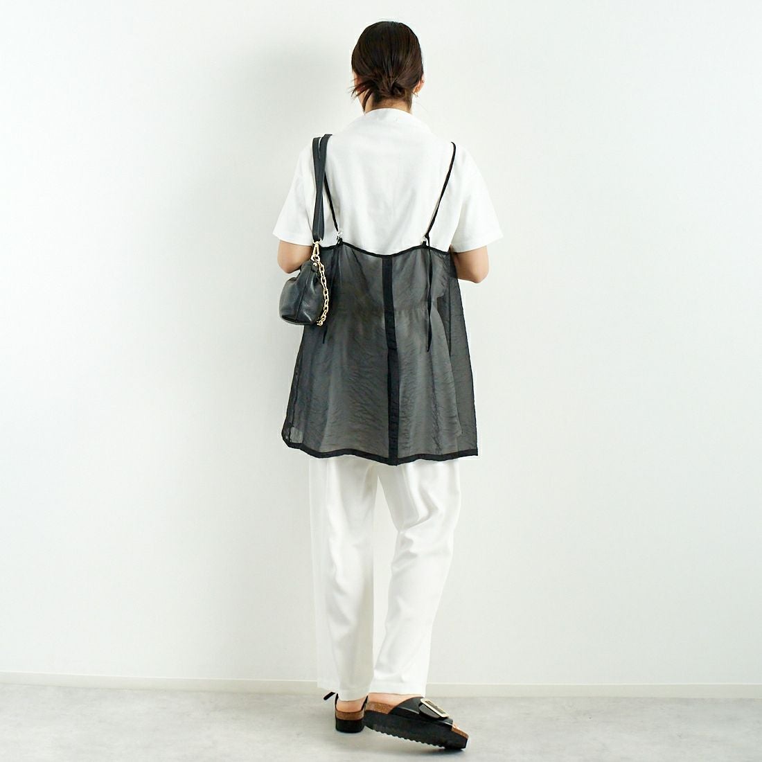 CHIGNON [シニヨン] シャツテールスカートパンツ [3651-025MK] WHITE &&モデル身長：167cm 着用サイズ：F&&