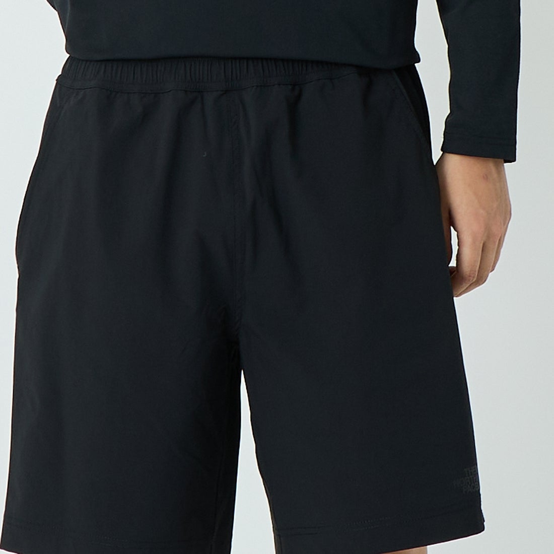 THE NORTH FACE [ザ ノースフェイス] ヴェイグラントショーツ [NB22582] K &&モデル身長：179cm 着用サイズ：M&&