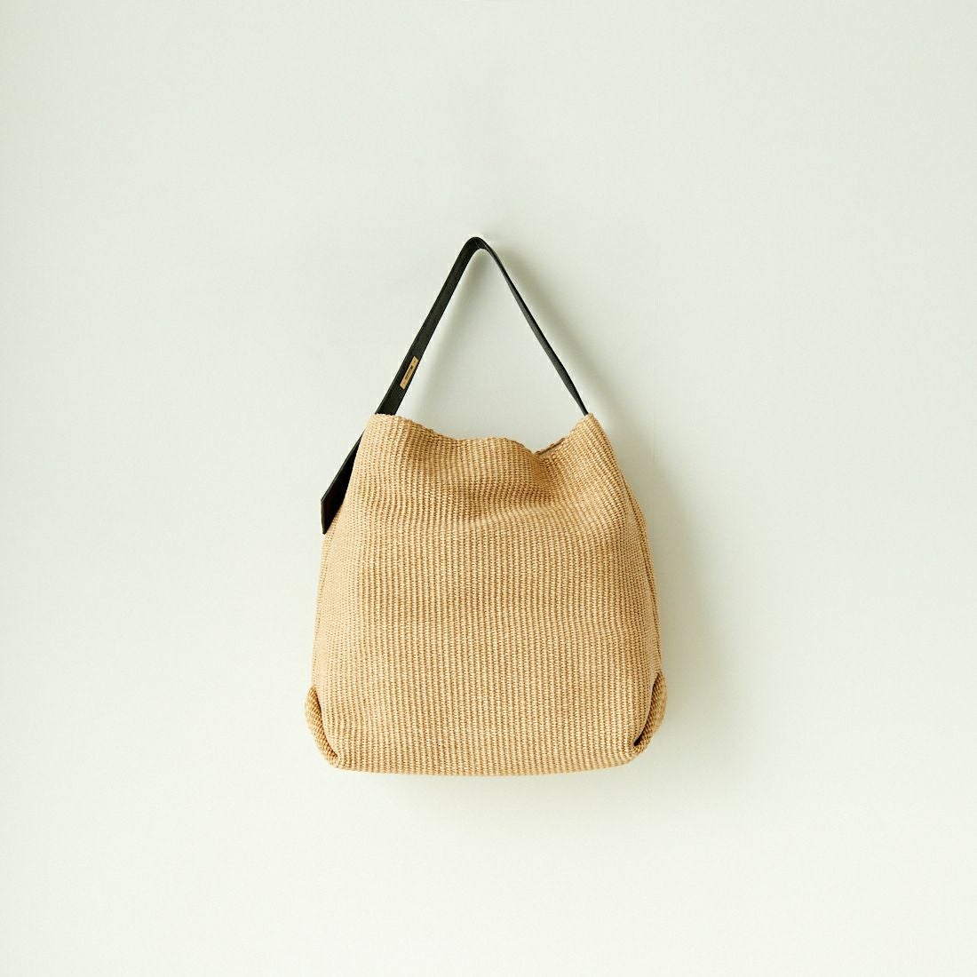 VIOLAd'ORO [ヴィオラドーロ] SANDRO ワンショルダーバッグ [V-8745] NATURAL