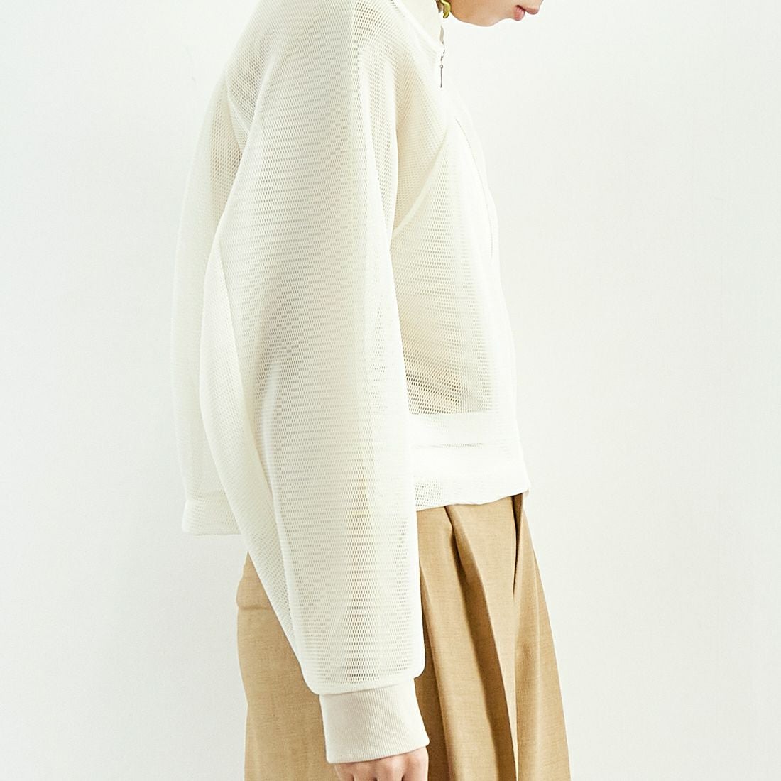 CLOCHE [クロシェ] ダブルフェイス メッシュブルゾン [51085039] ｵﾌ &&モデル身長：167cm 着用サイズ：2&&