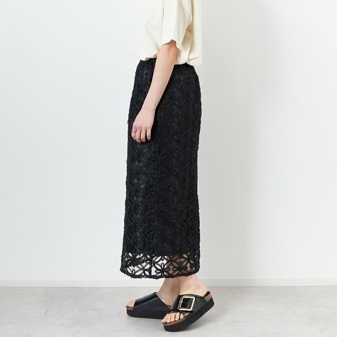 Jf Ready Made [ジェイエフレディメイド] チュールフラワー刺繍スカート [8550512-01] 03 ﾌﾞﾗｯｸ  &&モデル身長：160cm 着用サイズ：F&&