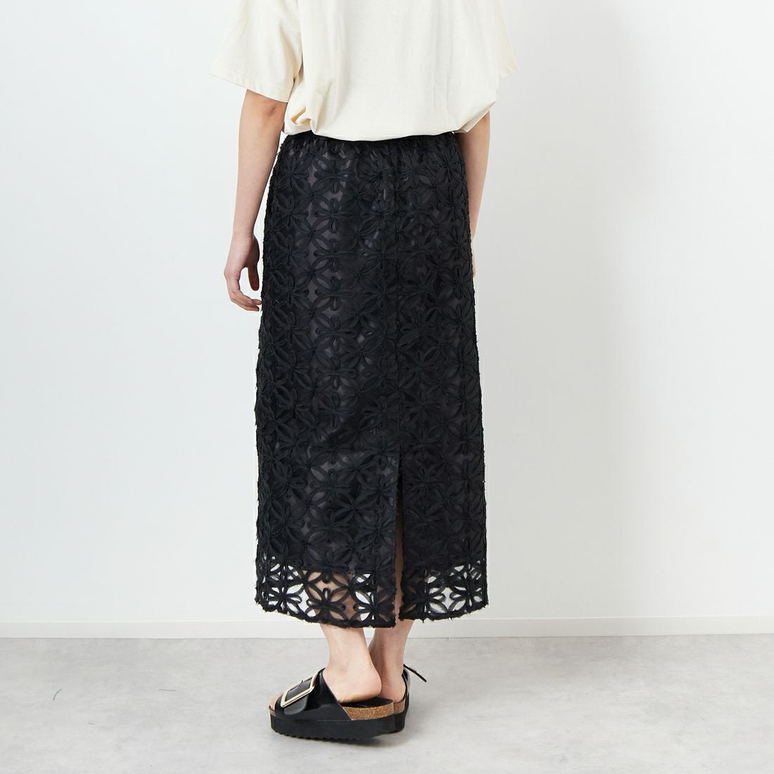 Jf Ready Made [ジェイエフレディメイド] チュールフラワー刺繍スカート [8550512-01] 03 ﾌﾞﾗｯｸ  &&モデル身長：160cm 着用サイズ：F&&