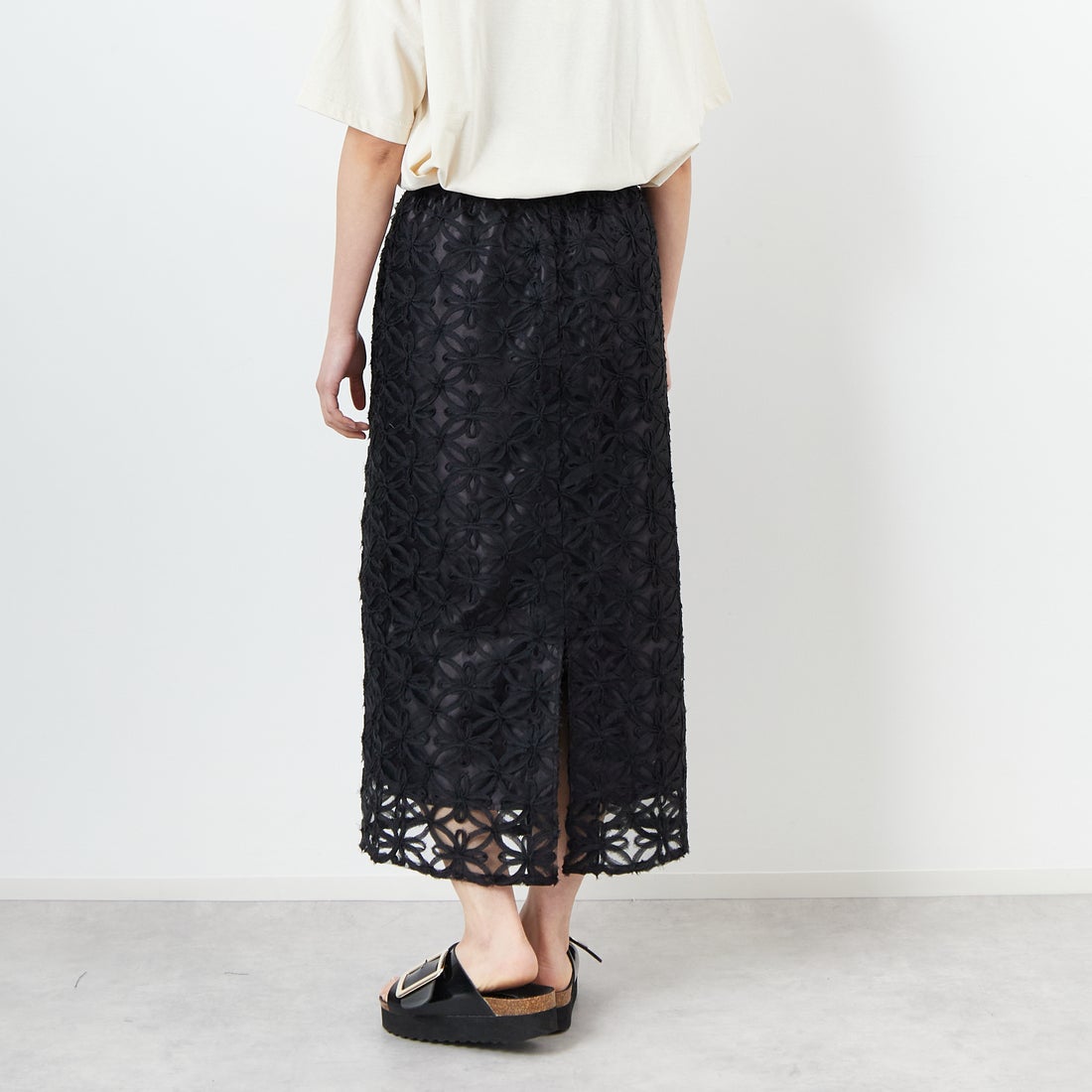 Jf Ready Made [ジェイエフレディメイド] チュールフラワー刺繍スカート [8550512-01] 03 ﾌﾞﾗｯｸ  &&モデル身長：160cm 着用サイズ：F&&