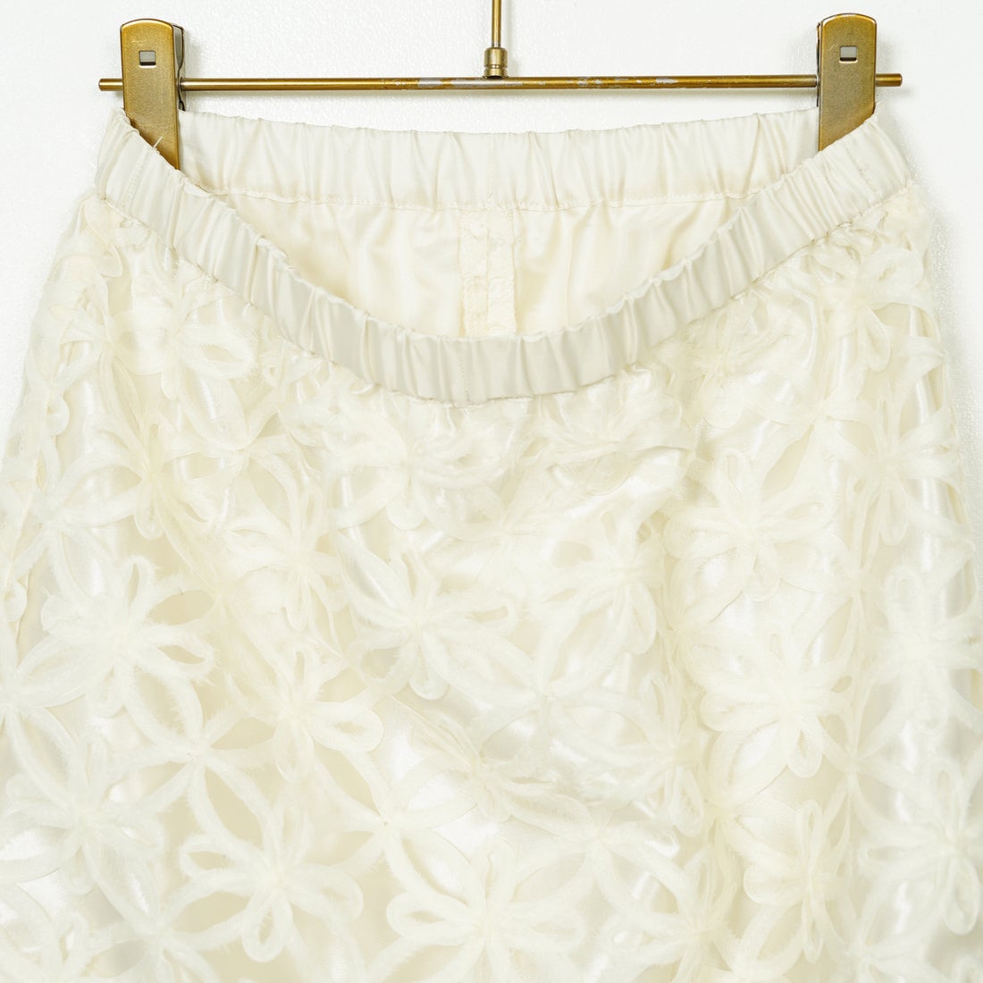 Jf Ready Made [ジェイエフレディメイド] チュールフラワー刺繍スカート [8550512-01] 02 ｵﾌ