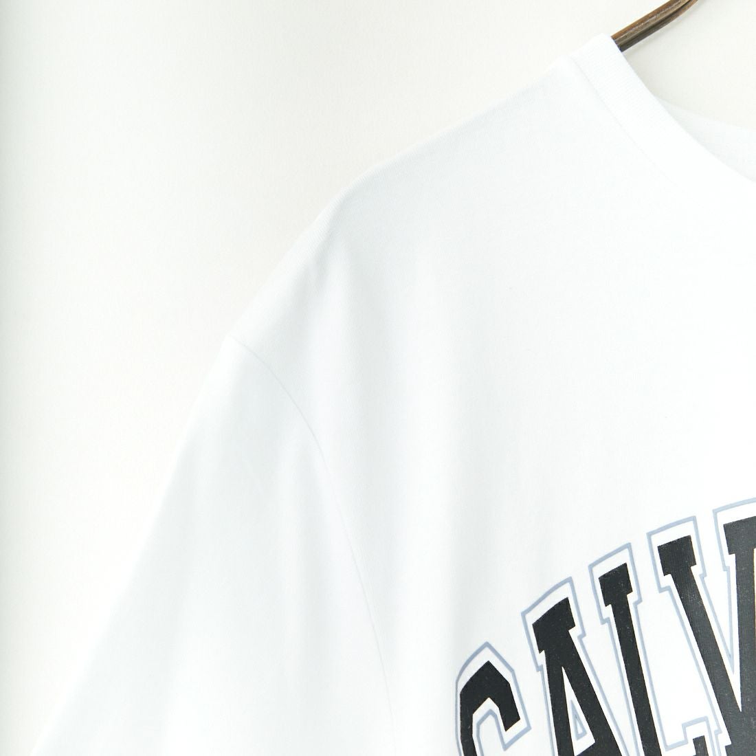 Calvin Klein [カルバンクライン] カーブバーシティロゴ ショートスリーブTシャツ [4RB847G] YAA