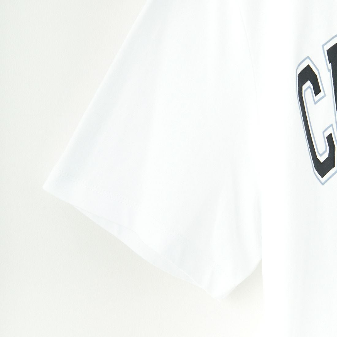 Calvin Klein [カルバンクライン] カーブバーシティロゴ ショートスリーブTシャツ [4RB847G] YAA