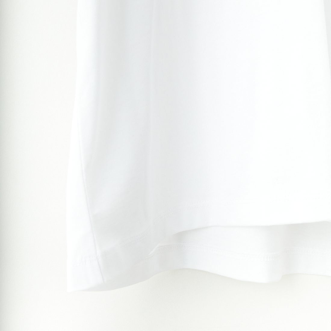 Calvin Klein [カルバンクライン] カーブバーシティロゴ ショートスリーブTシャツ [4RB847G] YAA