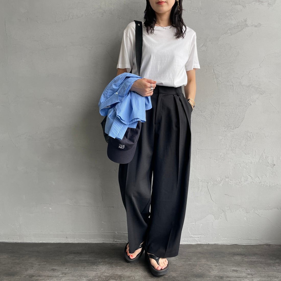 Hanes [ヘインズ] ジャパンフィット 2枚組 クルーネックTシャツ [H5320] 998 ｱｿｰﾄ &&モデル身長：160cm 着用サイズ：S&&