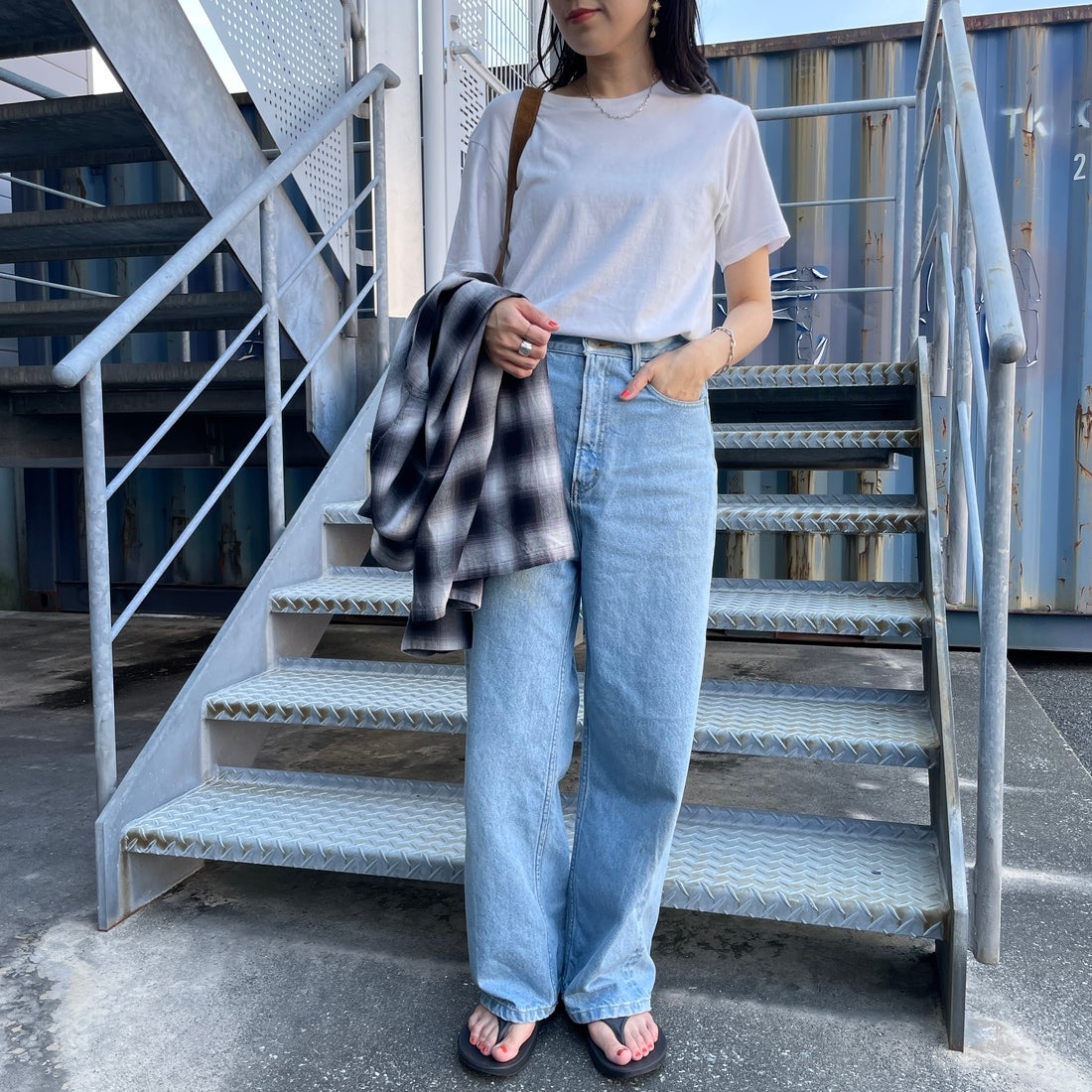 Hanes [ヘインズ] ジャパンフィット 2枚組 クルーネックTシャツ [H5320] 998 ｱｿｰﾄ &&モデル身長：160cm 着用サイズ：S&&