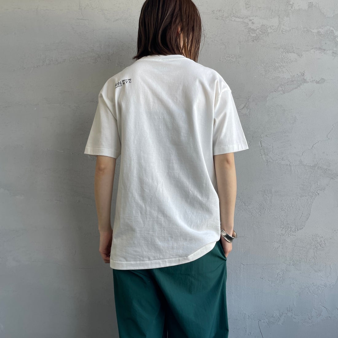 MANHATTAN PORTAGE [マンハッタンポーテージ] ショートスリーブプリントTシャツ [MP-M611] WHITE &&モデル身長：158cm 着用サイズ：S&&