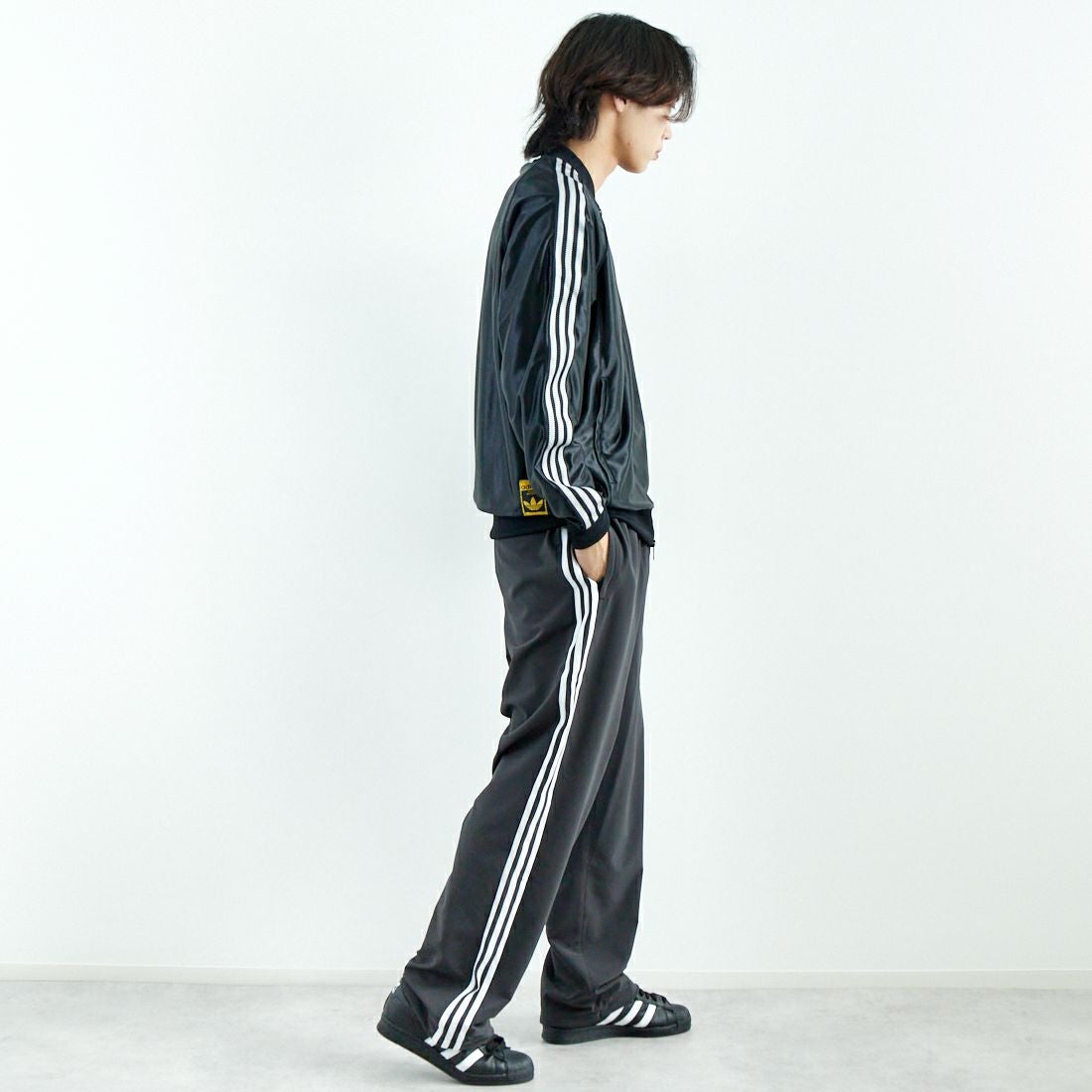 adidas Originals [アディダス オリジナルス] スーパースター トラックトップ [JZ091] JV9274 &&モデル身長：179cm 着用サイズ：L&&