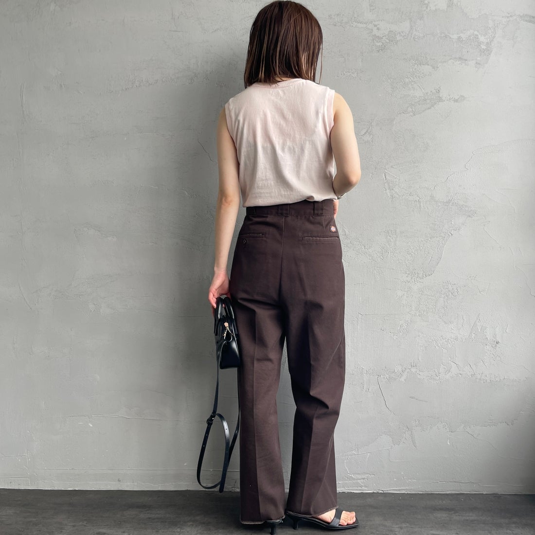 Hanes [ヘインズ] ウィメンズ ジャパンフィット 2枚組 スリーブレスTシャツ [HW5327] 904 ﾋﾟﾝｸ/ﾎ &&モデル身長：158cm 着用サイズ：M&&