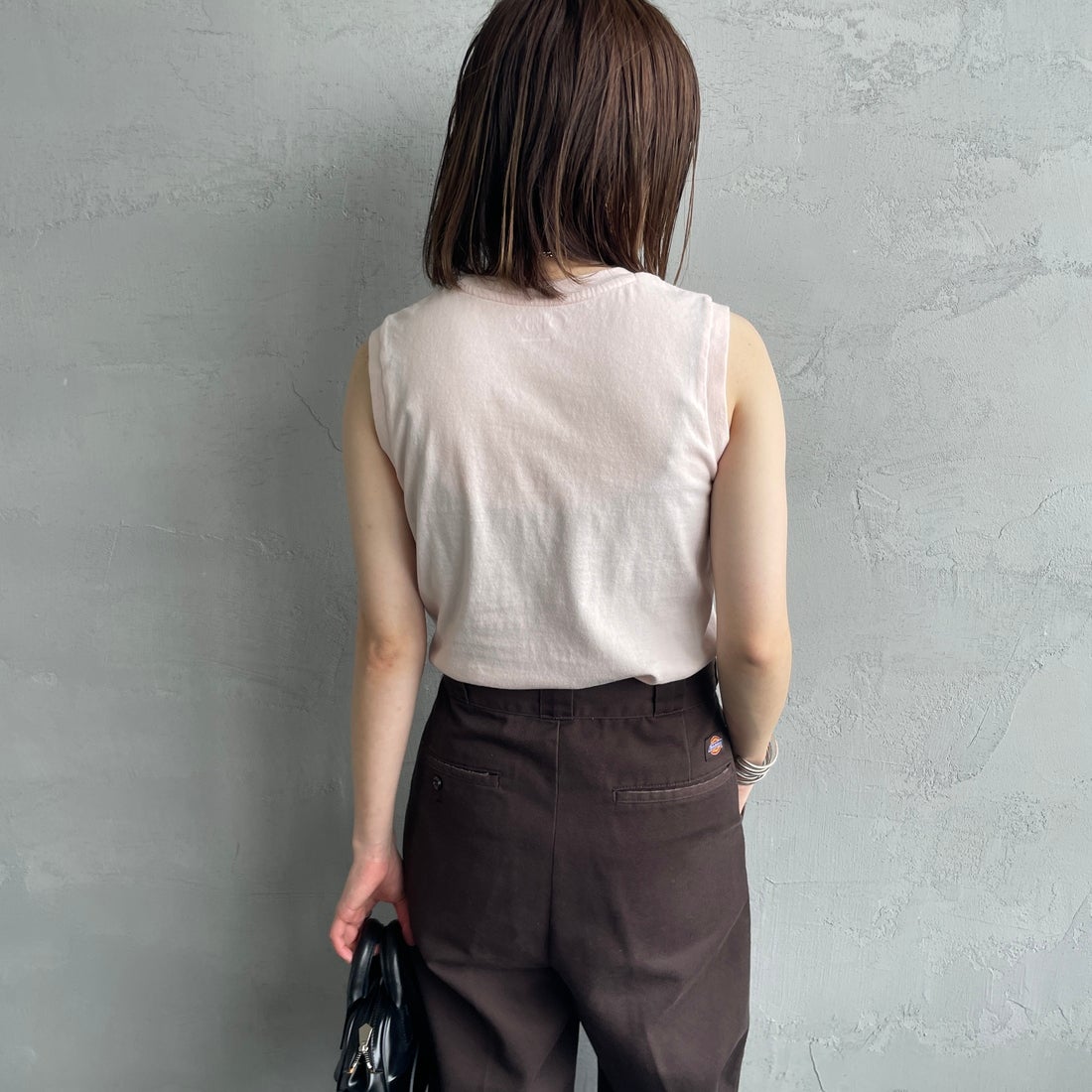 Hanes [ヘインズ] ウィメンズ ジャパンフィット 2枚組 スリーブレスTシャツ [HW5327] 904 ﾋﾟﾝｸ/ﾎ &&モデル身長：158cm 着用サイズ：M&&