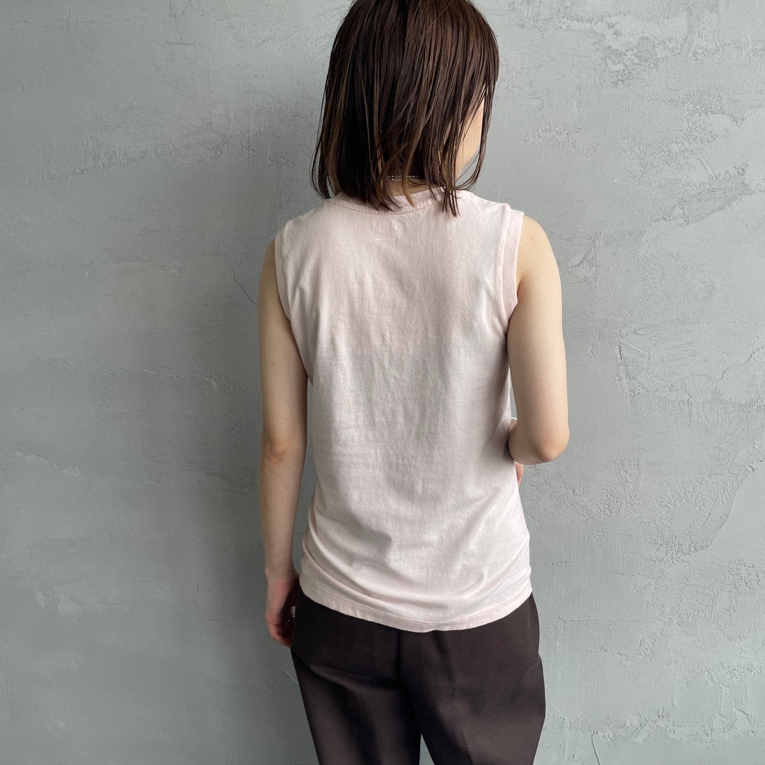 Hanes [ヘインズ] ウィメンズ ジャパンフィット 2枚組 スリーブレスTシャツ [HW5327] 904 ﾋﾟﾝｸ/ﾎ &&モデル身長：158cm 着用サイズ：M&&