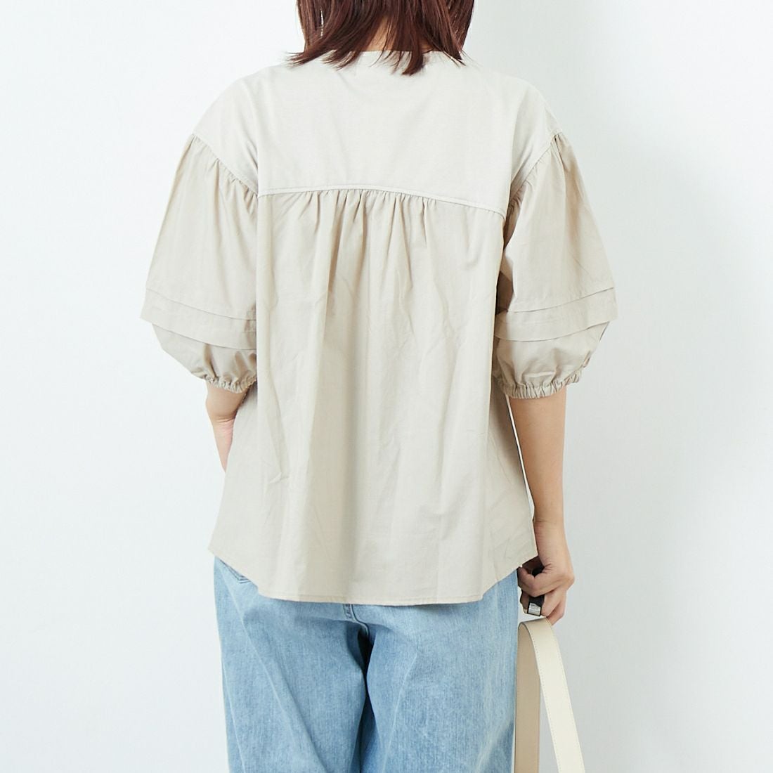 Maison de L'allure [メゾン ドゥ ラリュール] ドッキング袖ボリュームプルオーバー [M25112010] 07 GRAY &&モデル身長：167cm 着用サイズ：F&&