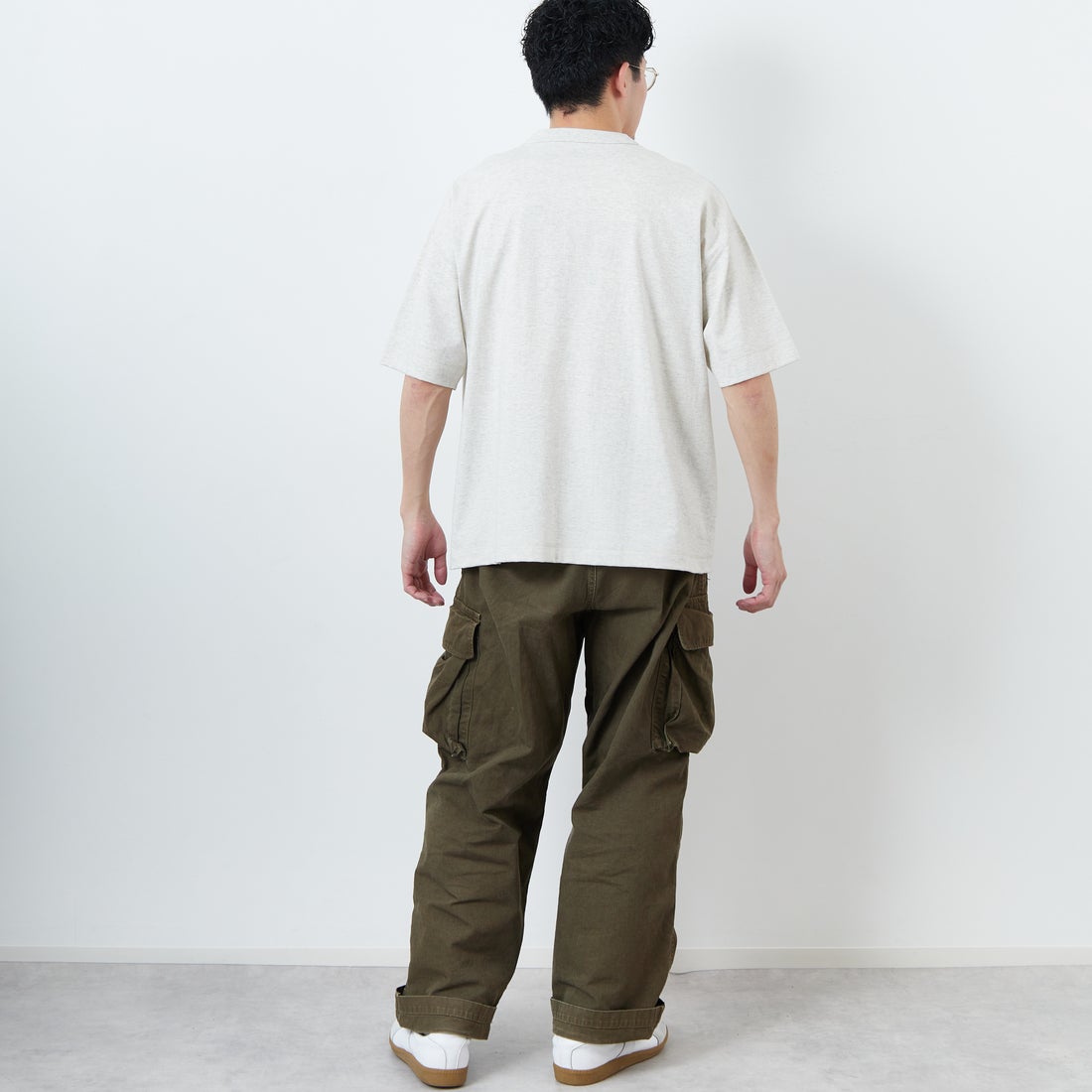 Health knit [ヘルスニット] 別注 ビッグシルエット ヘンリーネックTシャツ [HR25S-M121-JF] OATMEAL &&モデル身長：168cm 着用サイズ：M&&