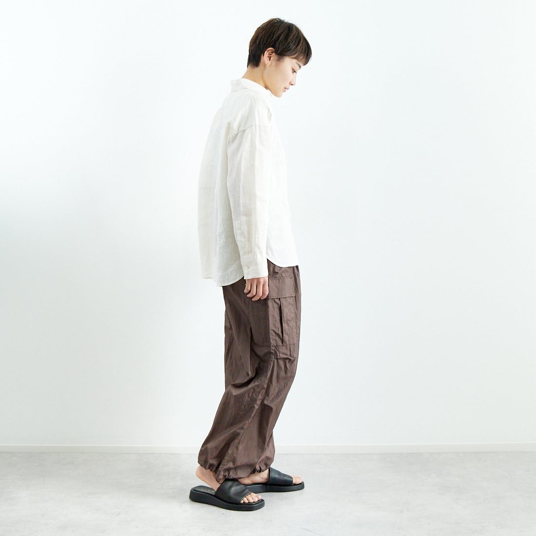 Jeans Factory Clothes [ジーンズファクトリークローズ] ダイヤモンドワッシャーパラシュートパンツ [21254060] 037 ﾌﾞﾗｳﾝ &&モデル身長：160cm 着用サイズ：F&&