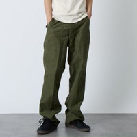 77 D.OLIVE&&モデル身長：179cm 着用サイズ：2&&