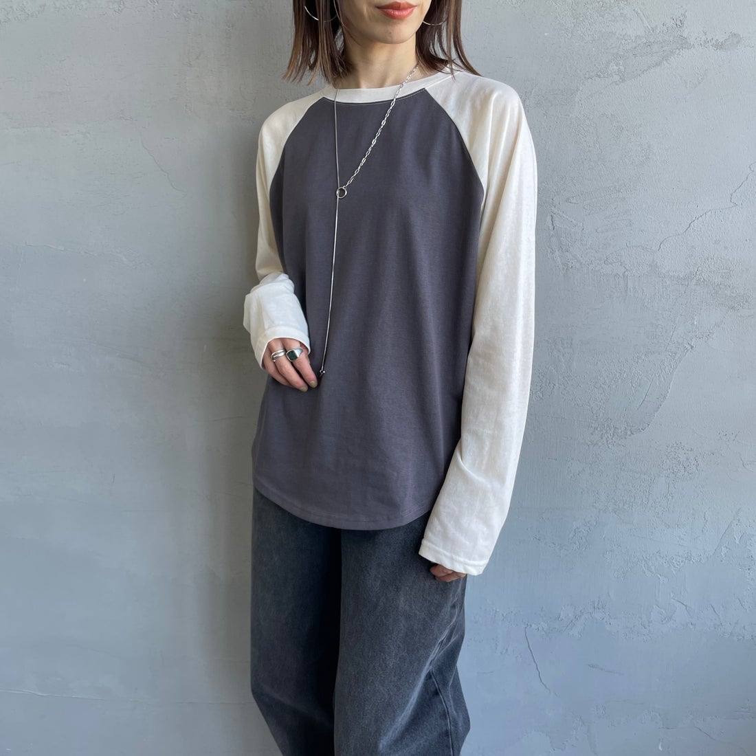 SCREEN STARS [スクリーンスターズ] 別注 配色ラグラン シアーロングスリーブTシャツ [2521-234INL-JF] CHA/OFF &&モデル身長：158cm 着用サイズ：F&&