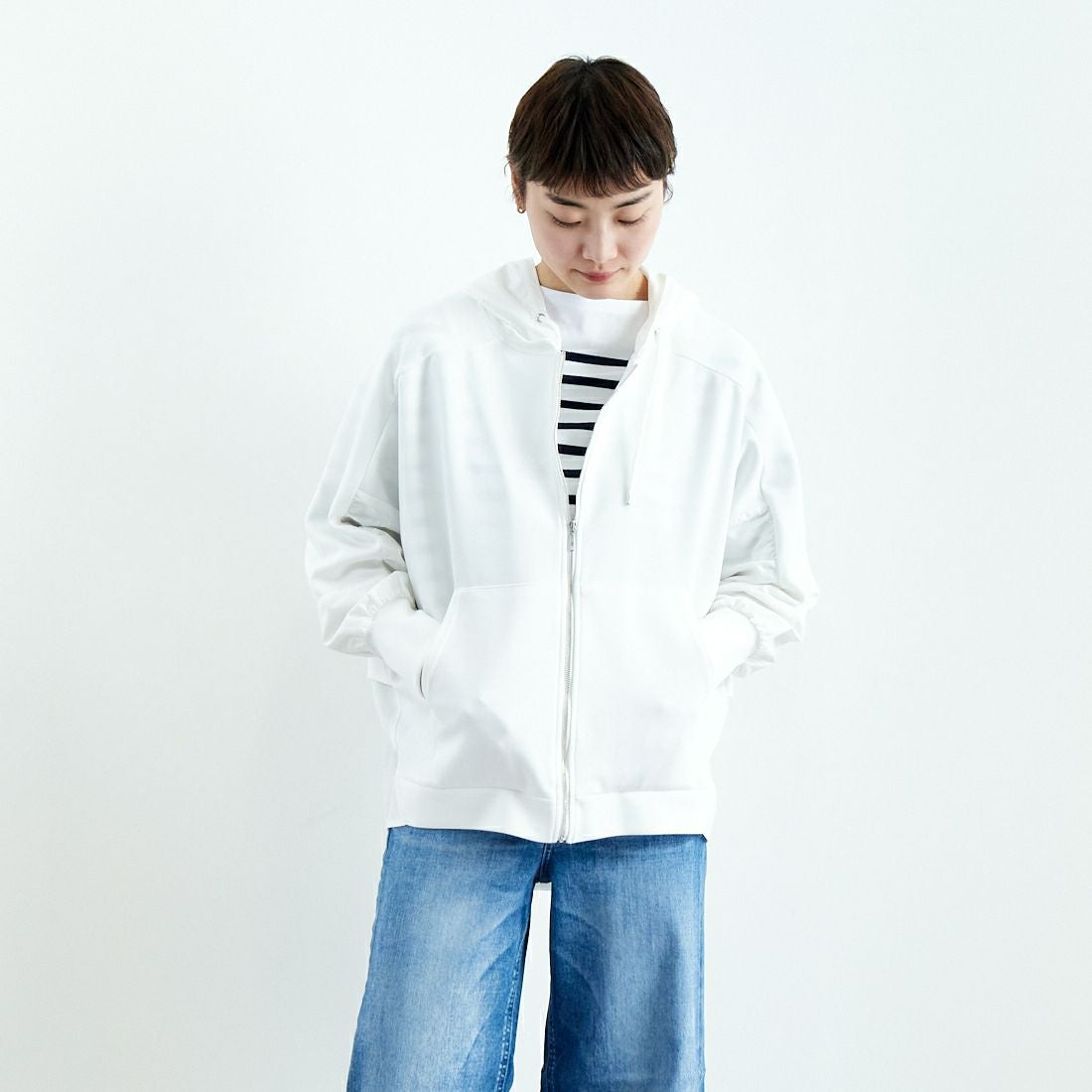 Jeans Factory Clothes [ジーンズファクトリークローズ] 異素材切替 ダンボール ジップフーディ [21254067] 031 ｵﾌ &&モデル身長：160cm 着用サイズ：F&&