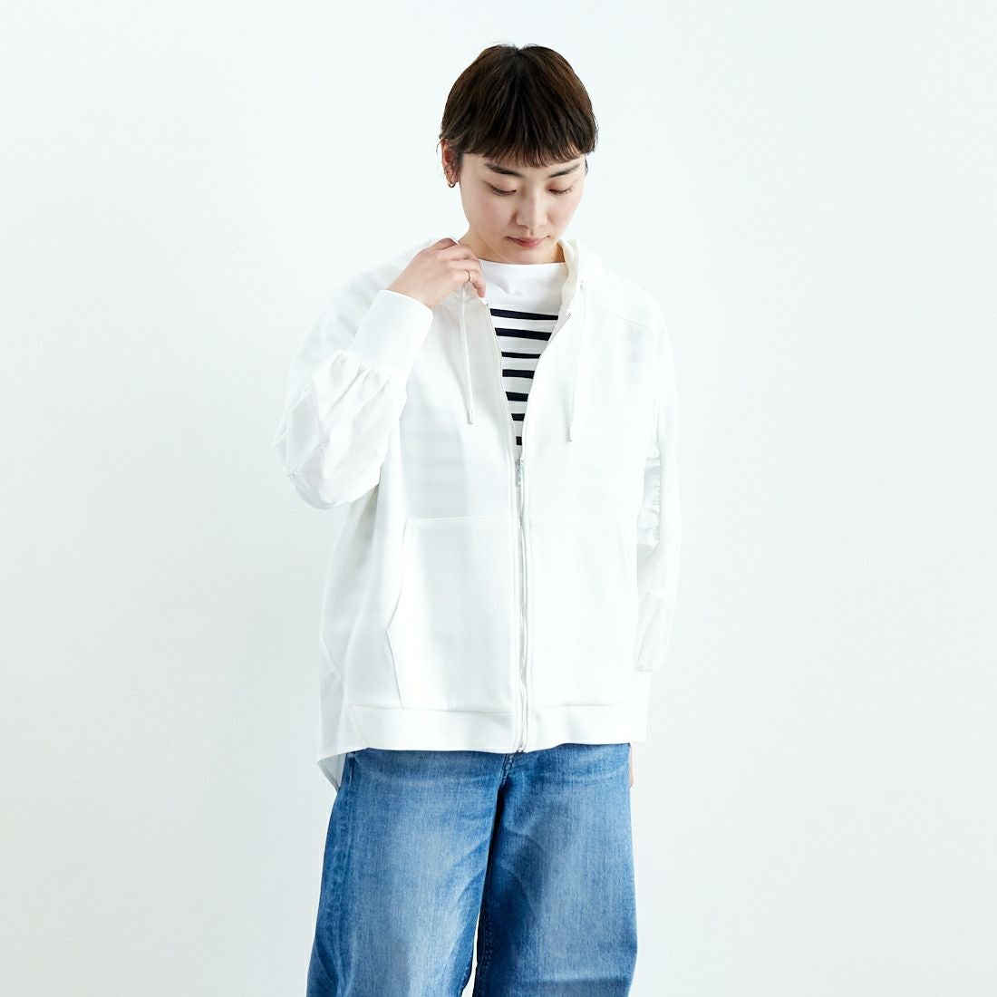 Jeans Factory Clothes [ジーンズファクトリークローズ] 異素材切替 ダンボール ジップフーディ [21254067] 031 ｵﾌ &&モデル身長：160cm 着用サイズ：F&&