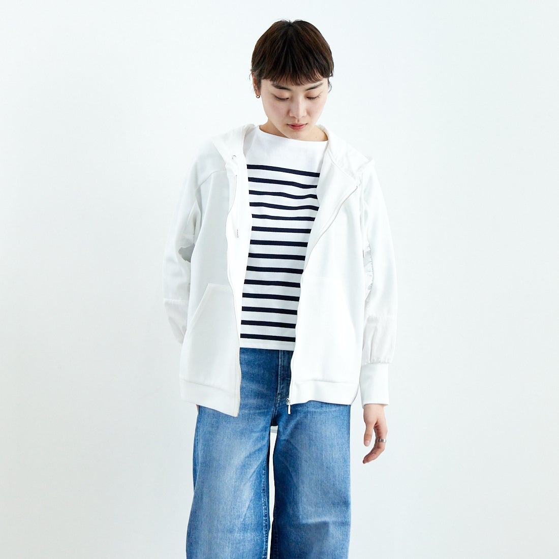 Jeans Factory Clothes [ジーンズファクトリークローズ] 異素材切替 ダンボール ジップフーディ [21254067] 031 ｵﾌ &&モデル身長：160cm 着用サイズ：F&&
