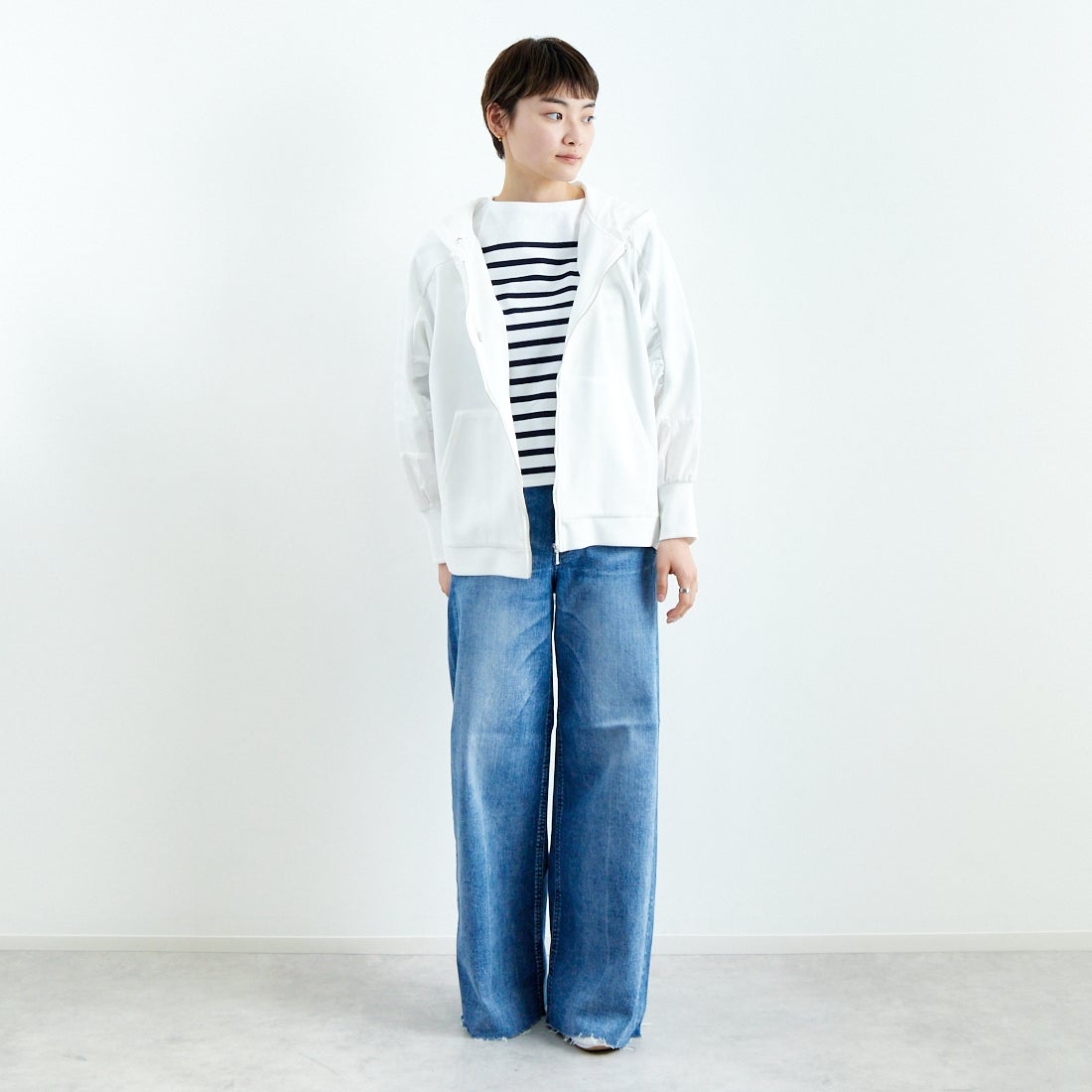 Jeans Factory Clothes [ジーンズファクトリークローズ] 異素材切替 ダンボール ジップフーディ [21254067] 031 ｵﾌ &&モデル身長：160cm 着用サイズ：F&&