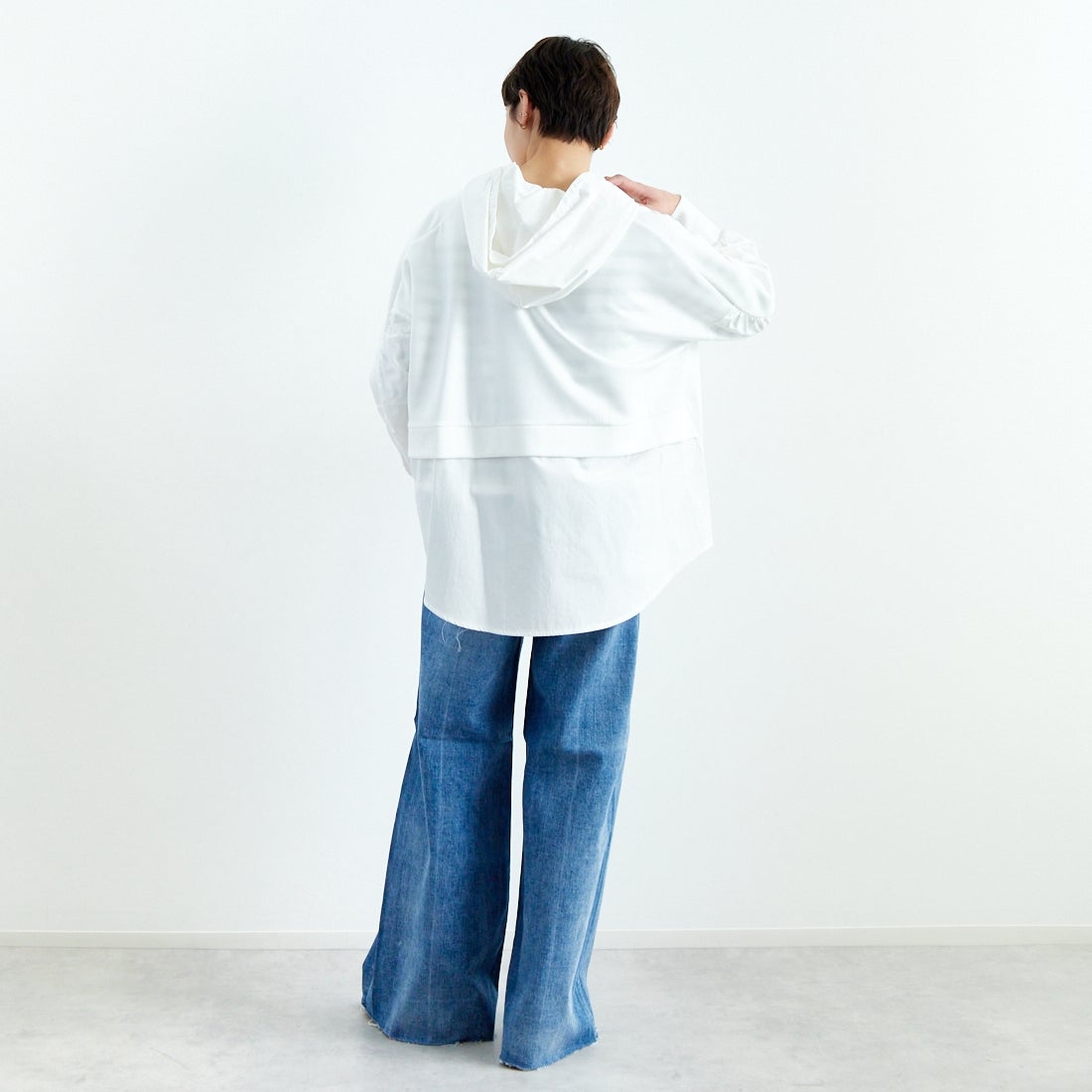 Jeans Factory Clothes [ジーンズファクトリークローズ] 異素材切替 ダンボール ジップフーディ [21254067] 031 ｵﾌ &&モデル身長：160cm 着用サイズ：F&&