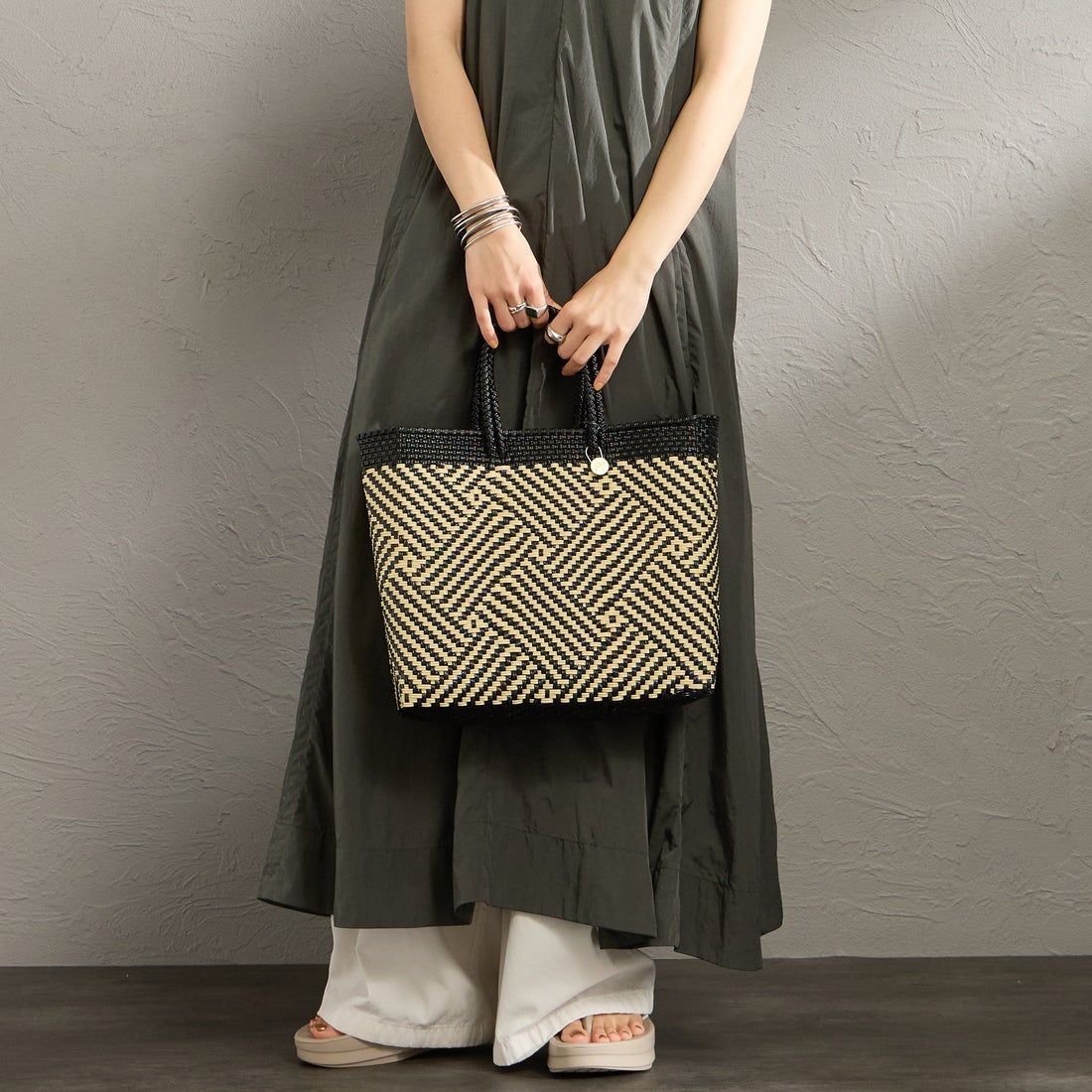 Letra [レトラ] メルカドバッグ タペテ [610725013] BLK/CRM