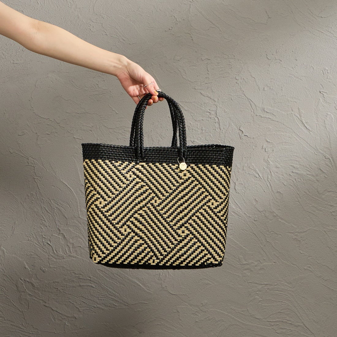 Letra [レトラ] メルカドバッグ タペテ [610725013] BLK/CRM